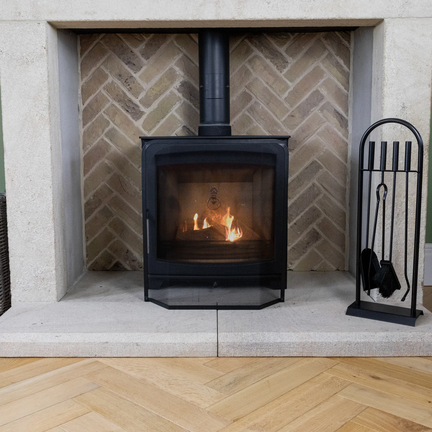 JVL Quantock Fireside Spark Guard - Image 7