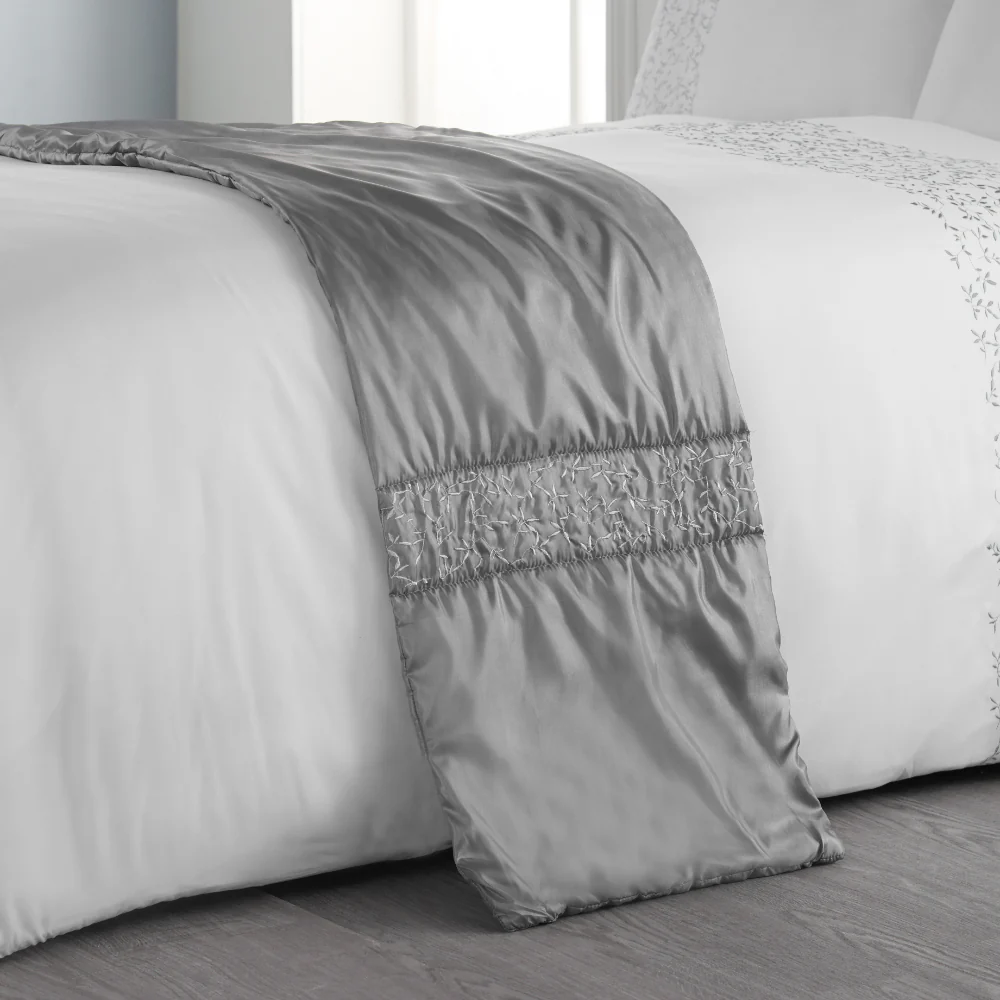 Leaf Trail Complete Bedding Set - Silver (Bed in a bag) - Image 2