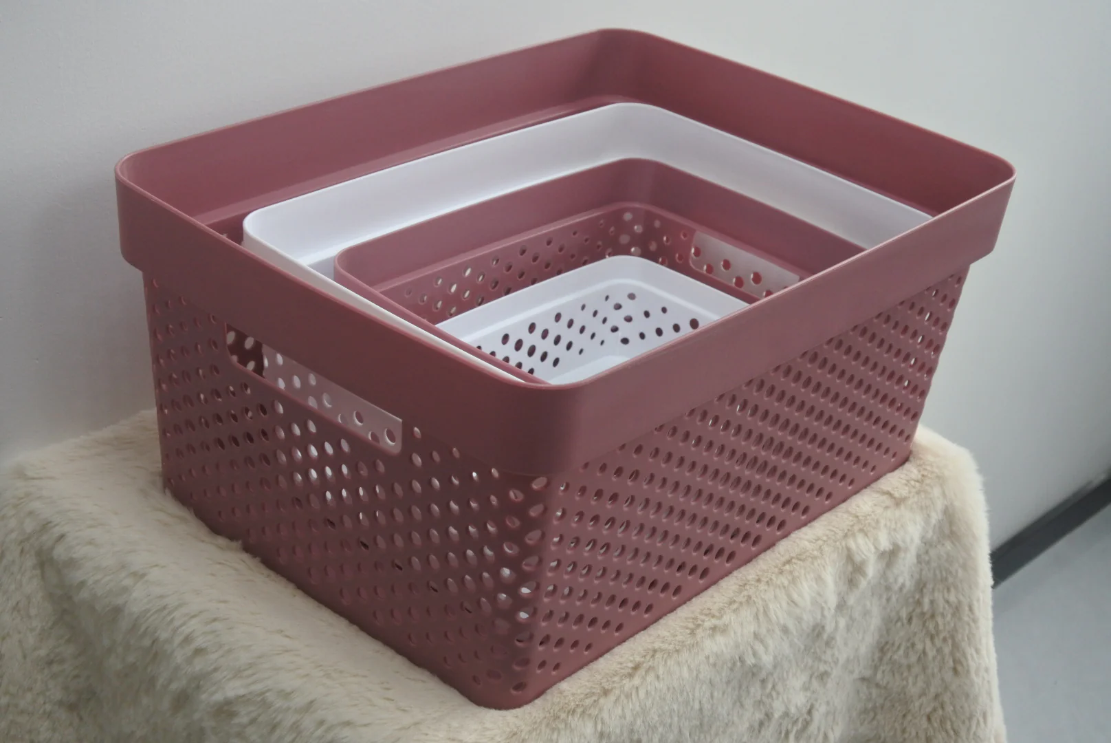 Lewis's Dots Basket - Red - Image 6