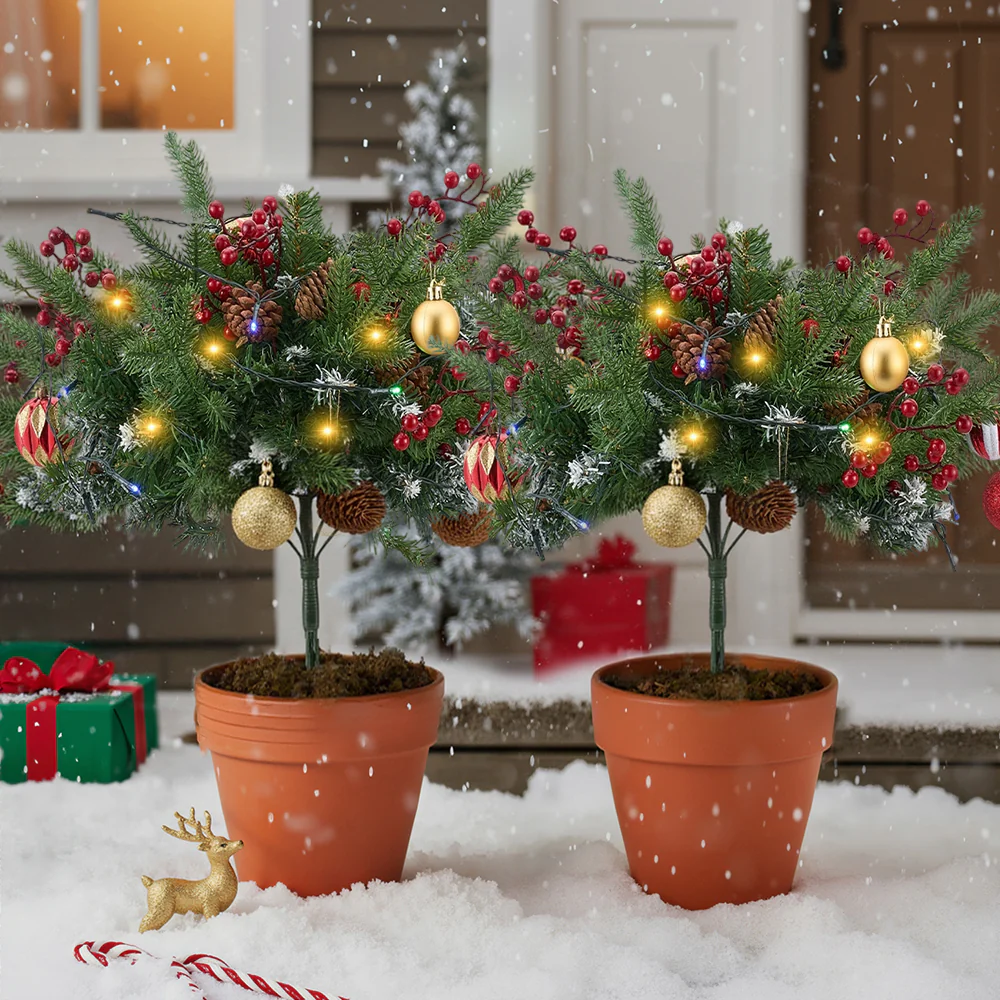 Lifeideas 2pcs Artificial Christmas Planter Bushes Decorations
