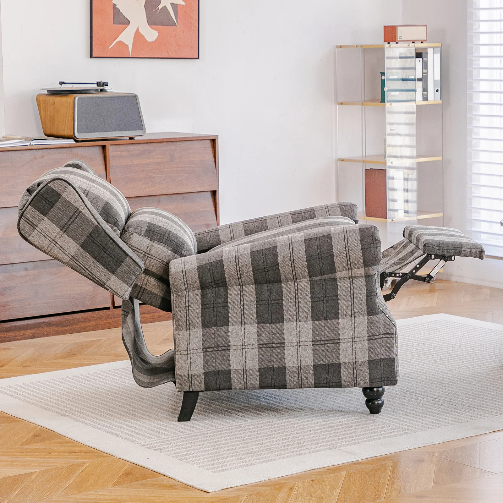 Livingandhome Linen Upholstered Recliner Armchair - Image 2