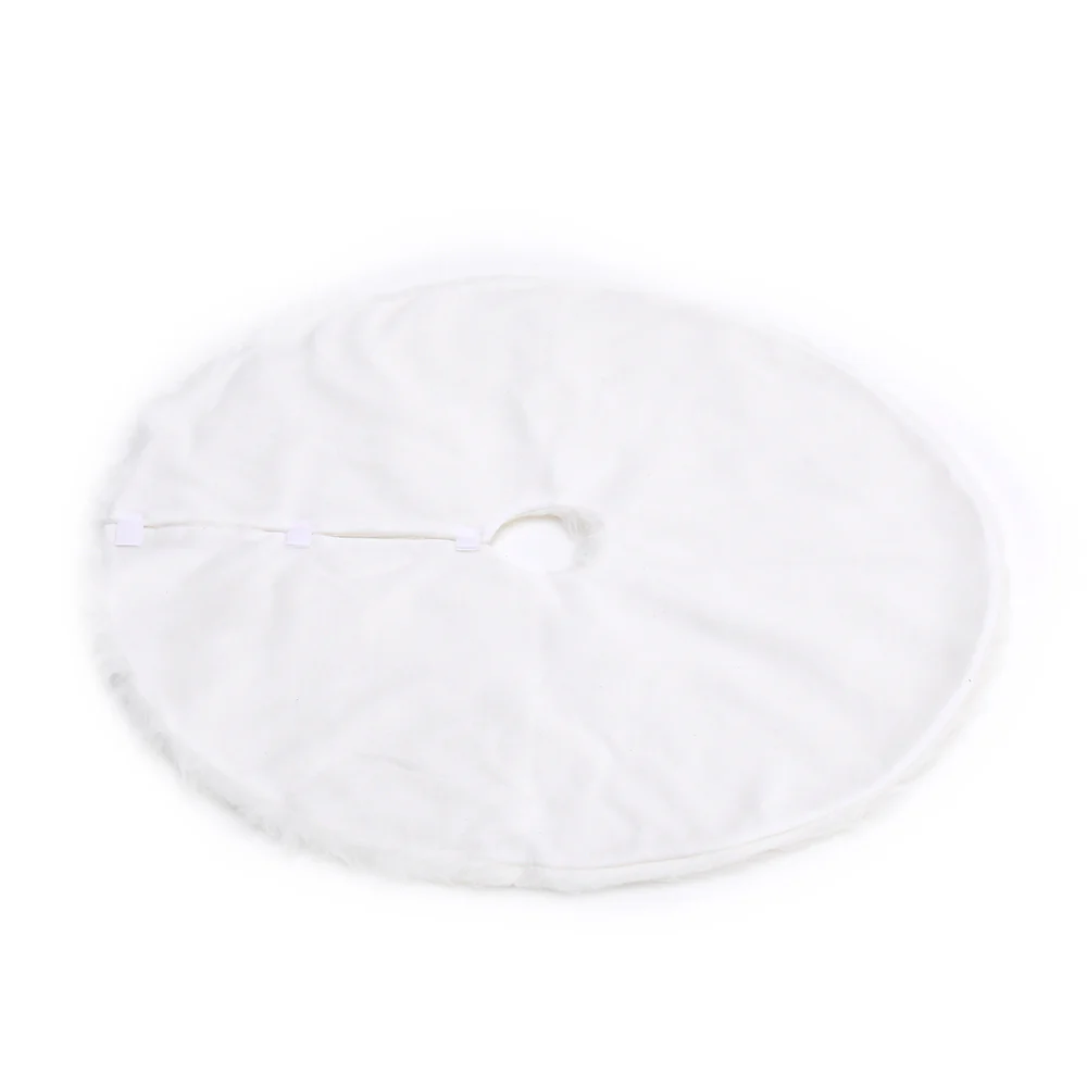 Livingandhome Snow White Plush Christmas Tree Skirt for Holiday Decoration - Image 3