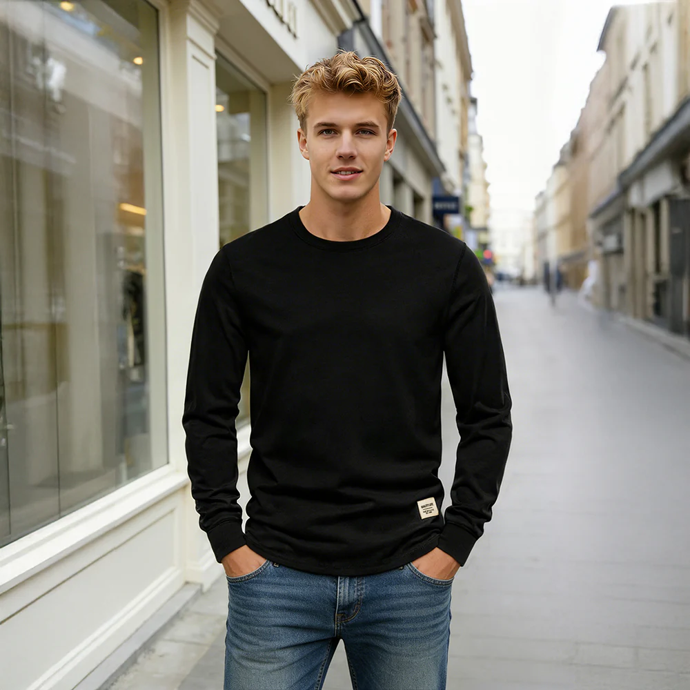Long-Sleeved Crew Neck T-Shirt