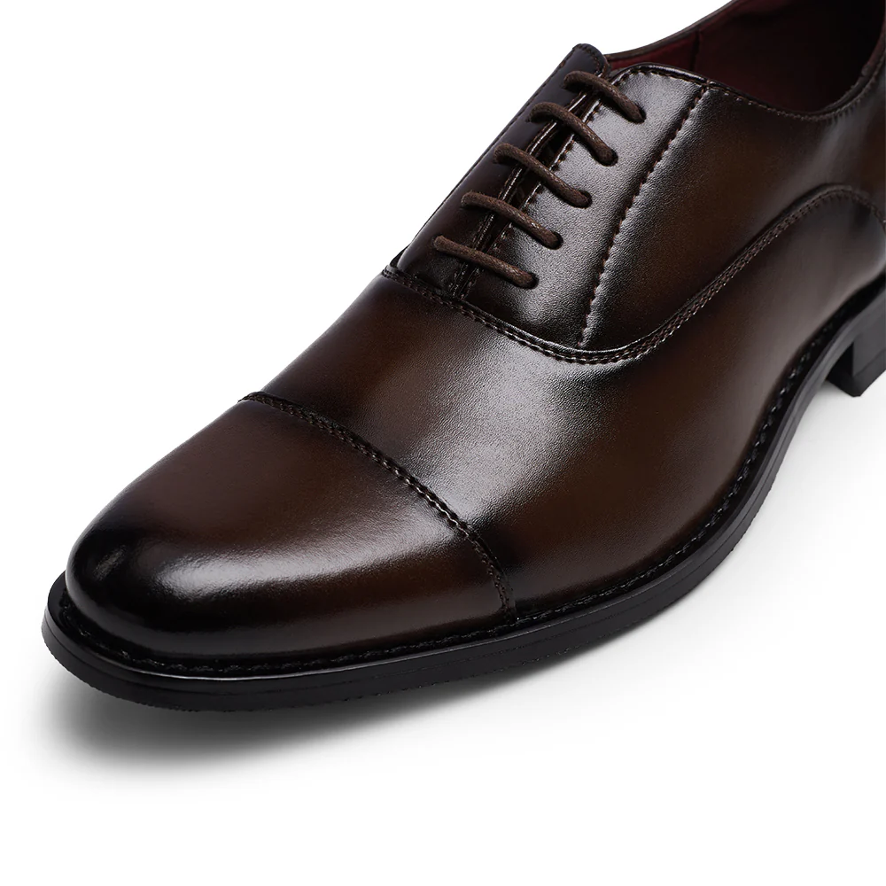 Low-Top Lace-Up Leather Dress Shoes With Pointed Toe - Brown - Image 7