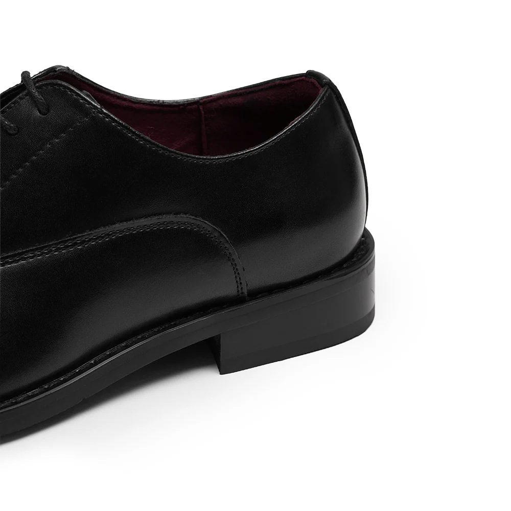 Low-Top Lace-Up Leather Dress Shoes With Pointed Toe - Black - Image 8