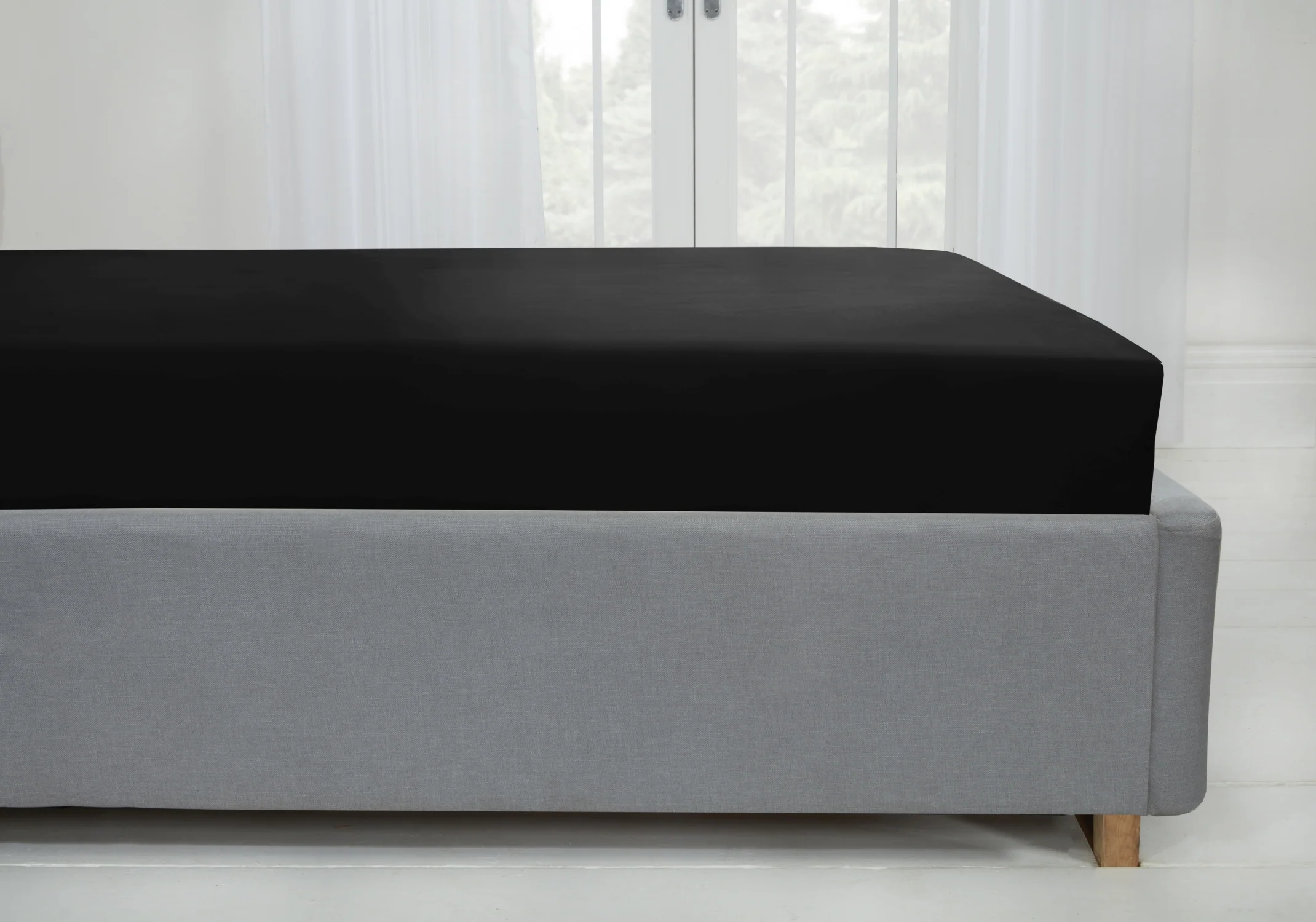 Lyla Fitted Sheet In Black - Double Size - Image 3