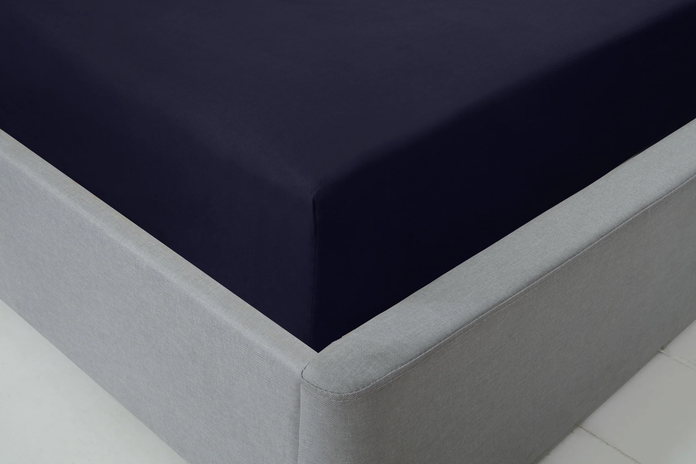 Lyla Fitted Sheet In Navy - King - Image 3