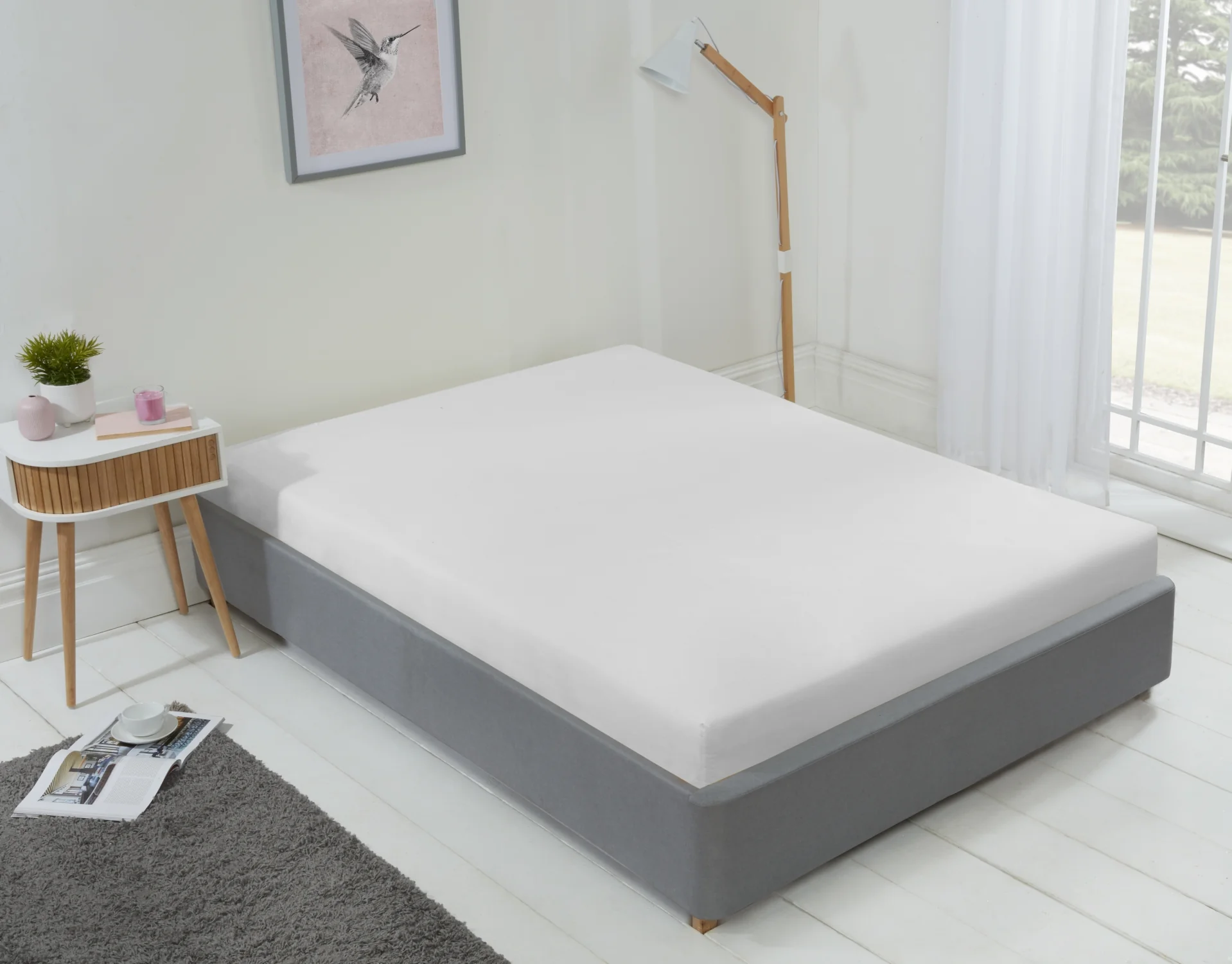 Lyla Fitted Sheet In White - Double Size