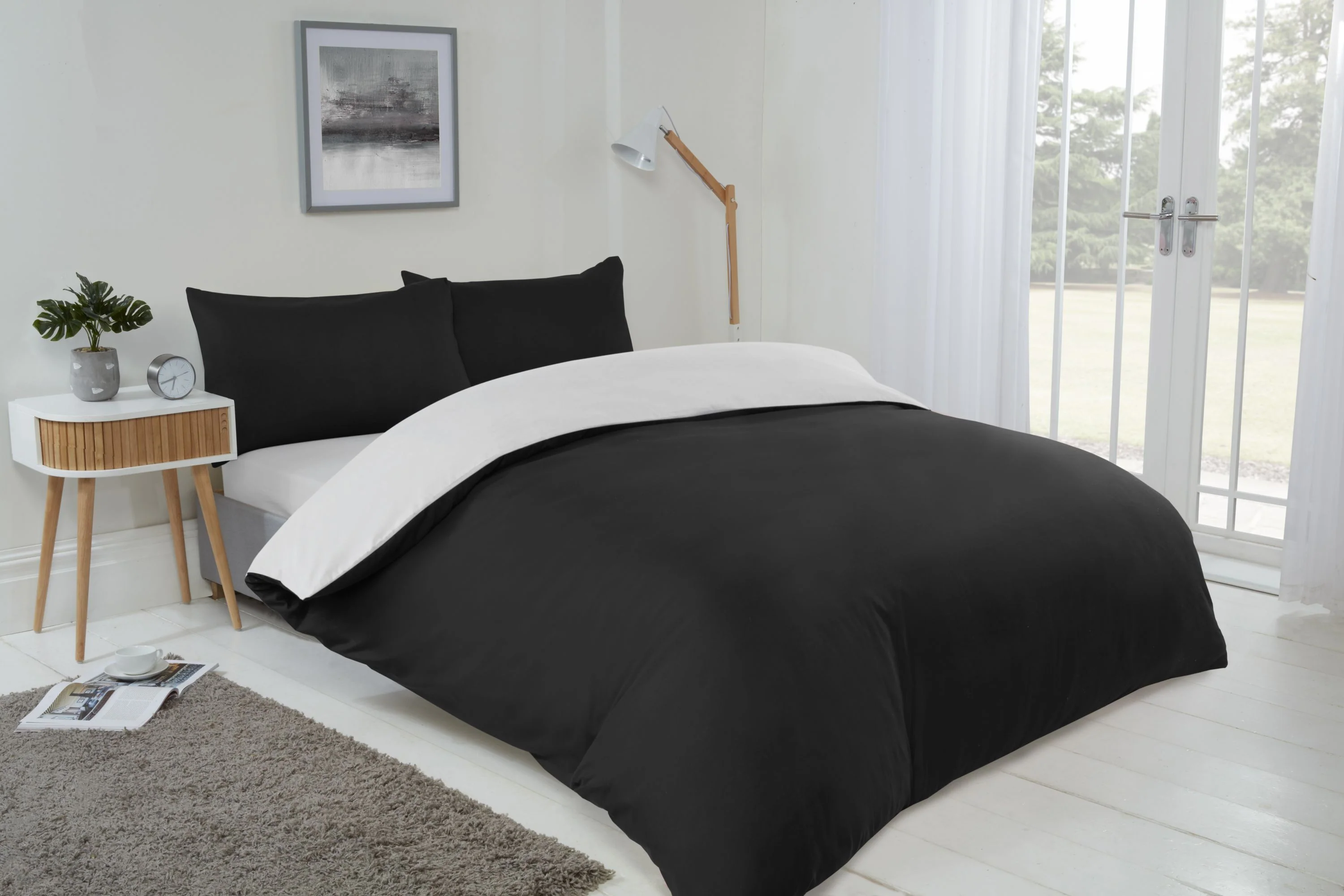 Lyla Reversible Duvet Set in Black/White - Image 2