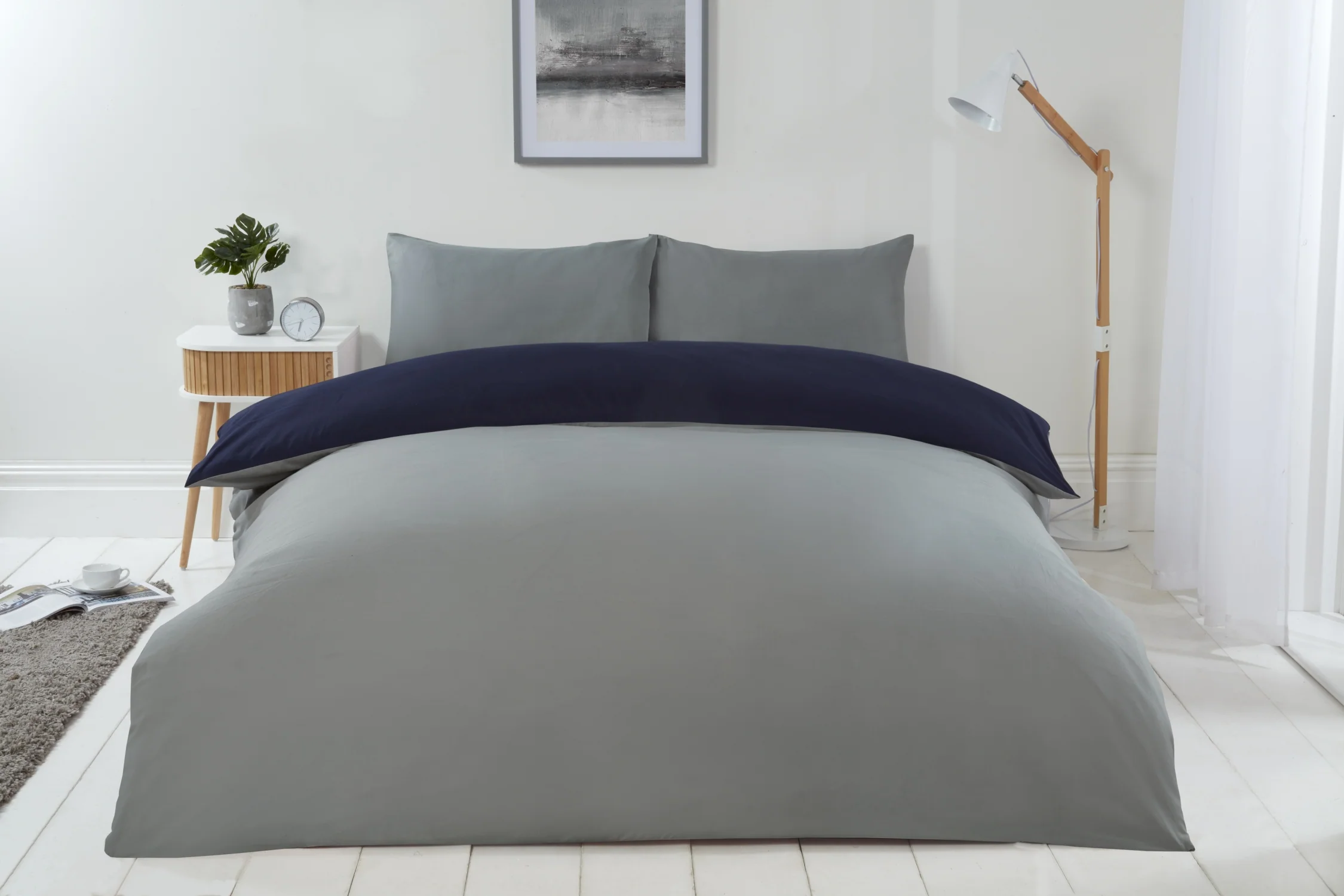 Lyla Reversible Duvet Set in Navy/Grey - Image 2