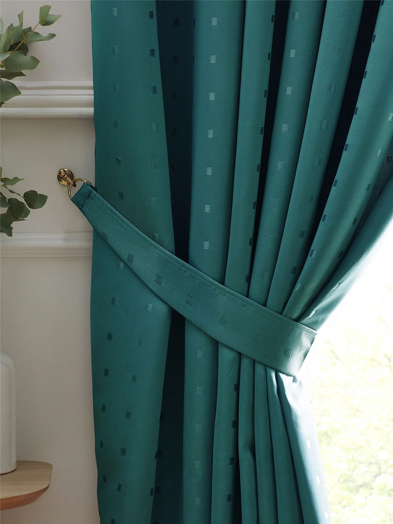 Madison Dobby Square Lined Ring Top Curtains - Image 2
