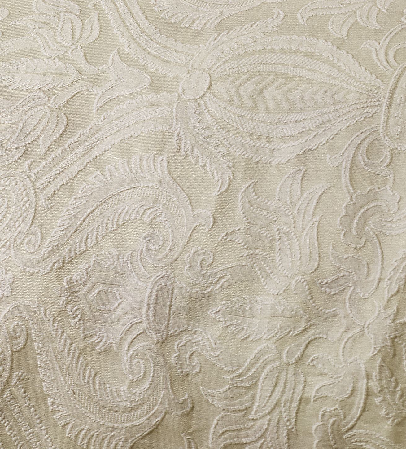 Mafalda - Cotton Rich Jacquard Bedspread in Cream - Image 2