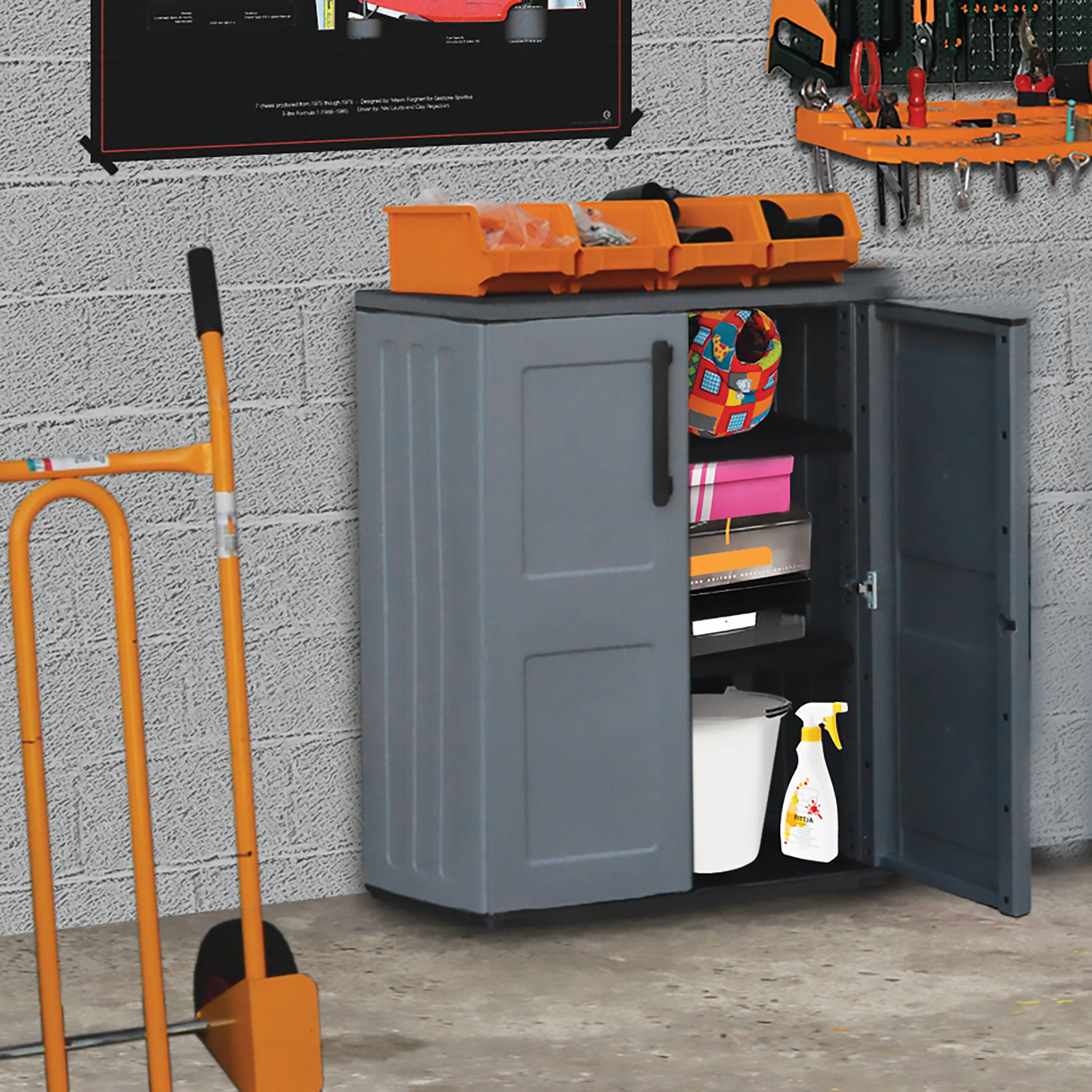 Medium Storage Cupboard With Shelves - Image 3