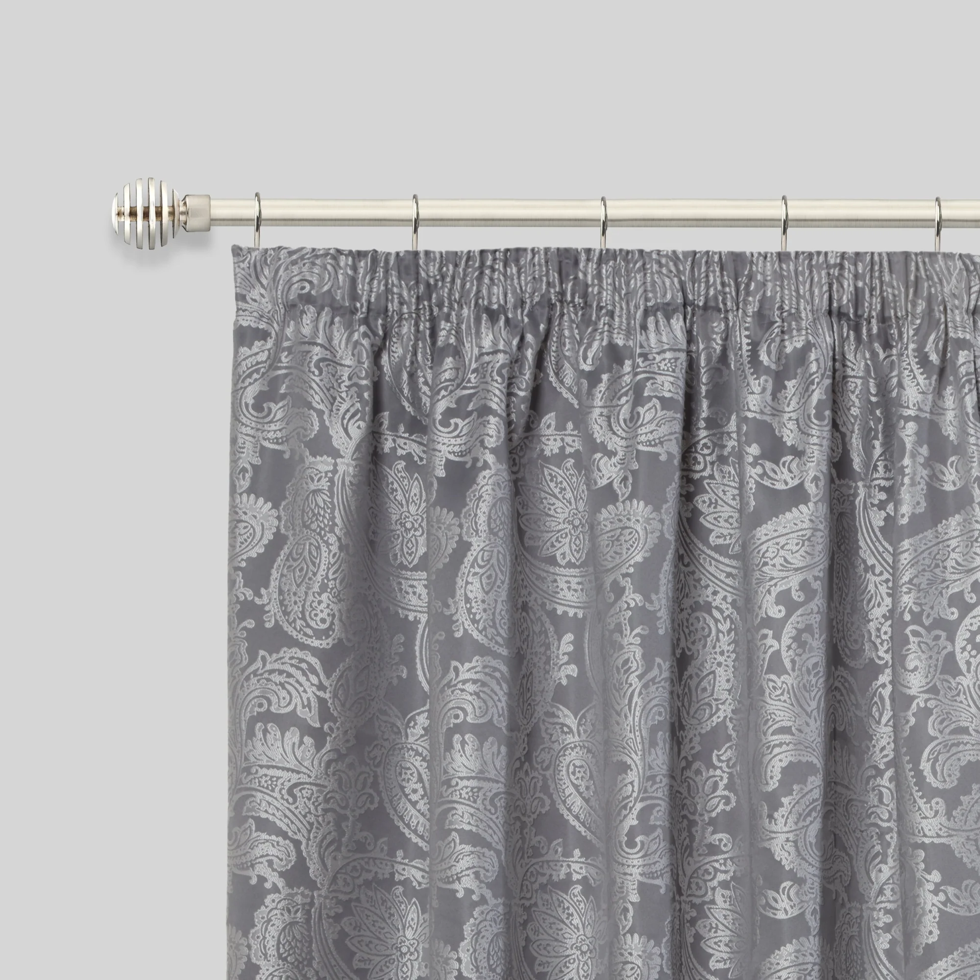 Metal Sliced - Extendable Curtain Pole with rings and pair of end finials in Brushed Silver