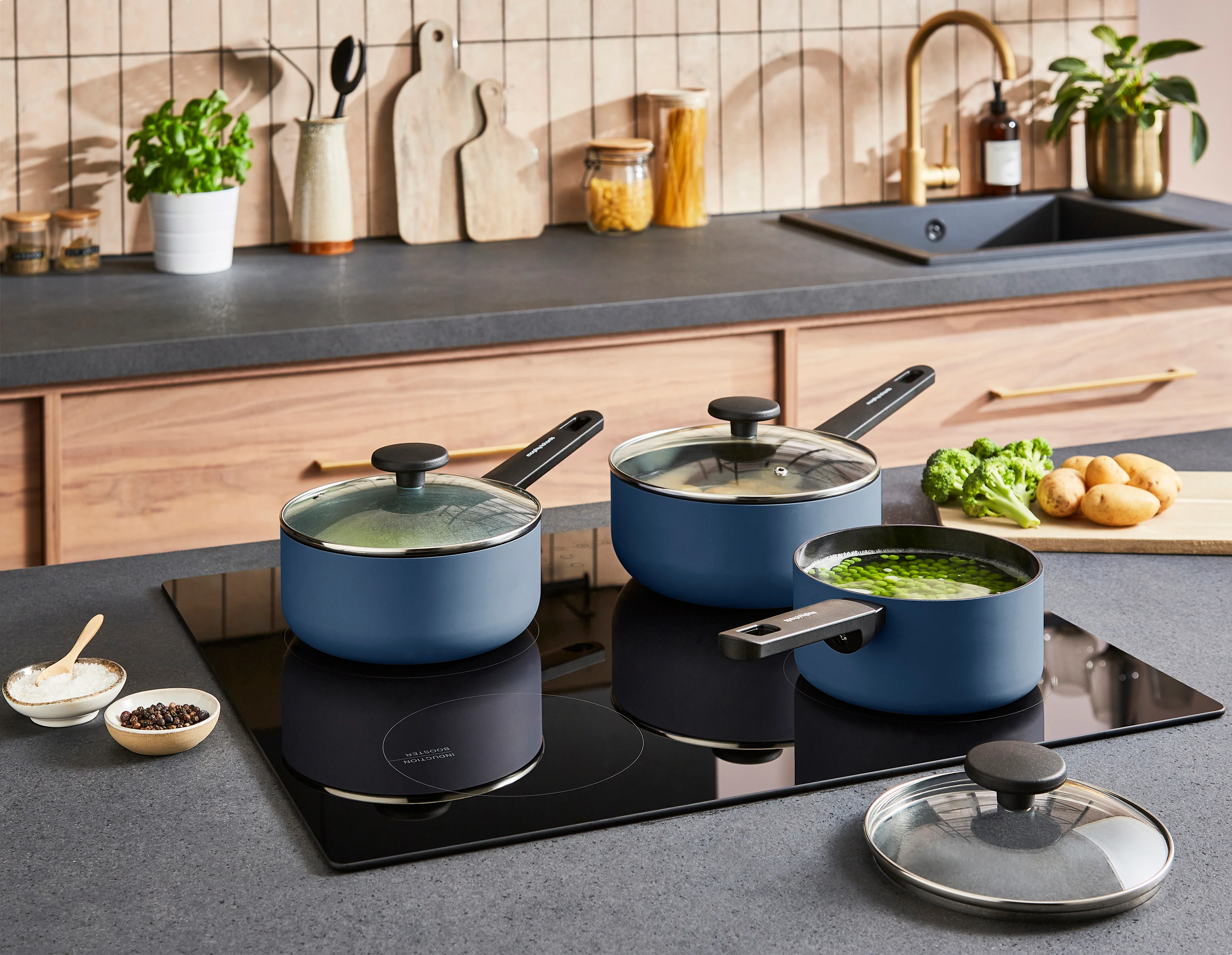 Morphy Richards 3 Piece Recycled Aluminium Saucepan Set - Blue - Image 3