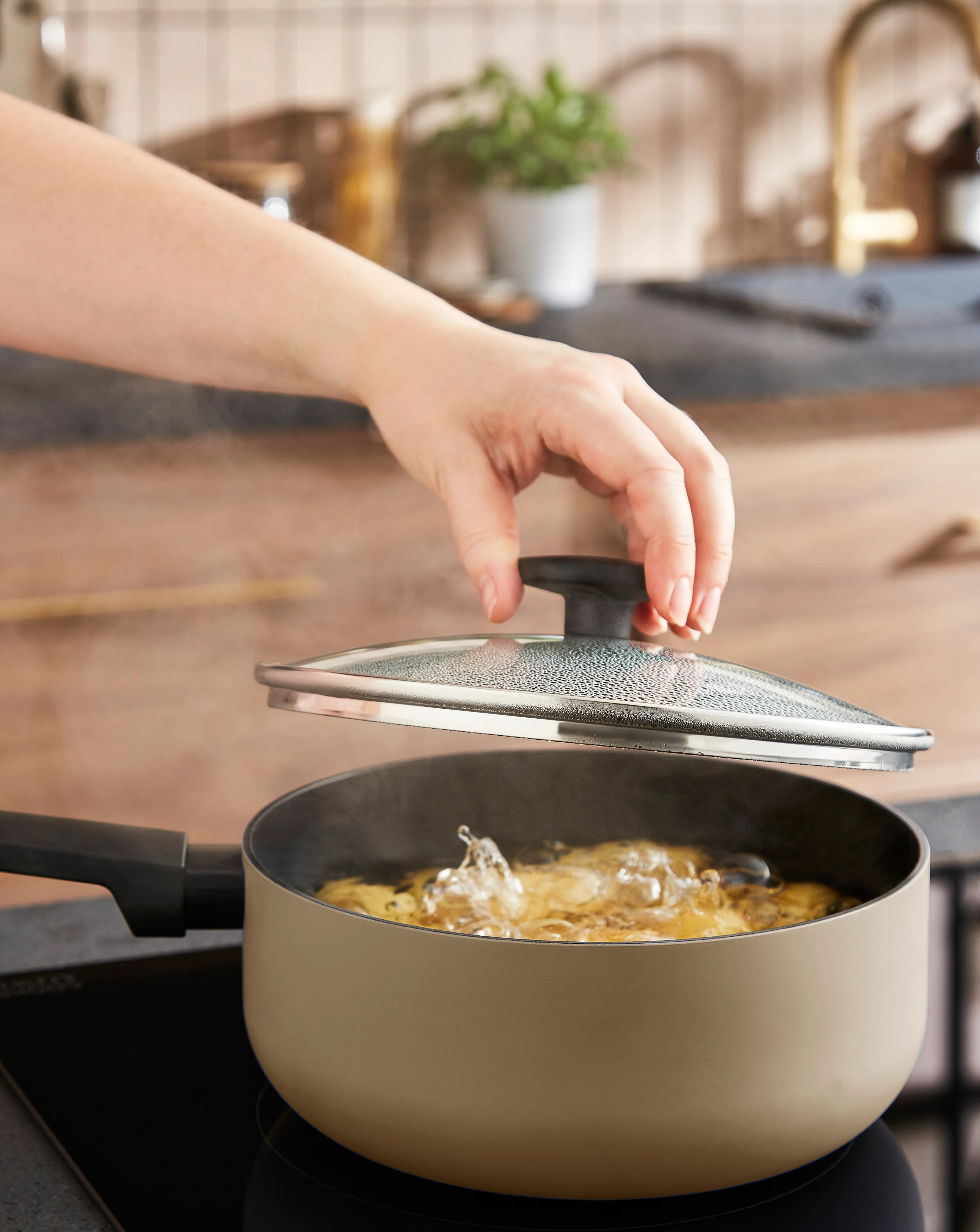 Morphy Richards 3 Piece Recycled Aluminium Saucepan Set - Cream - Image 7
