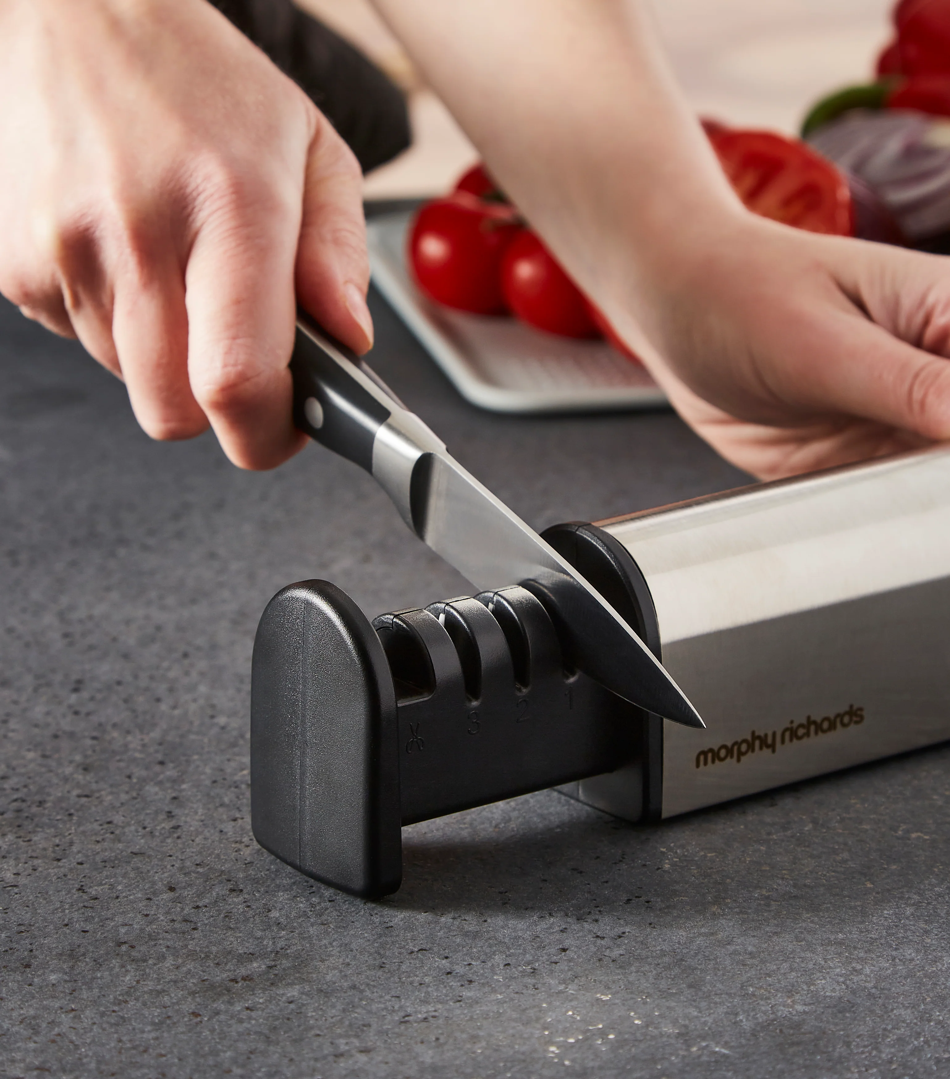 Morphy Richards 4 in 1 Retractable Knife and Scissor Sharpener - Image 3