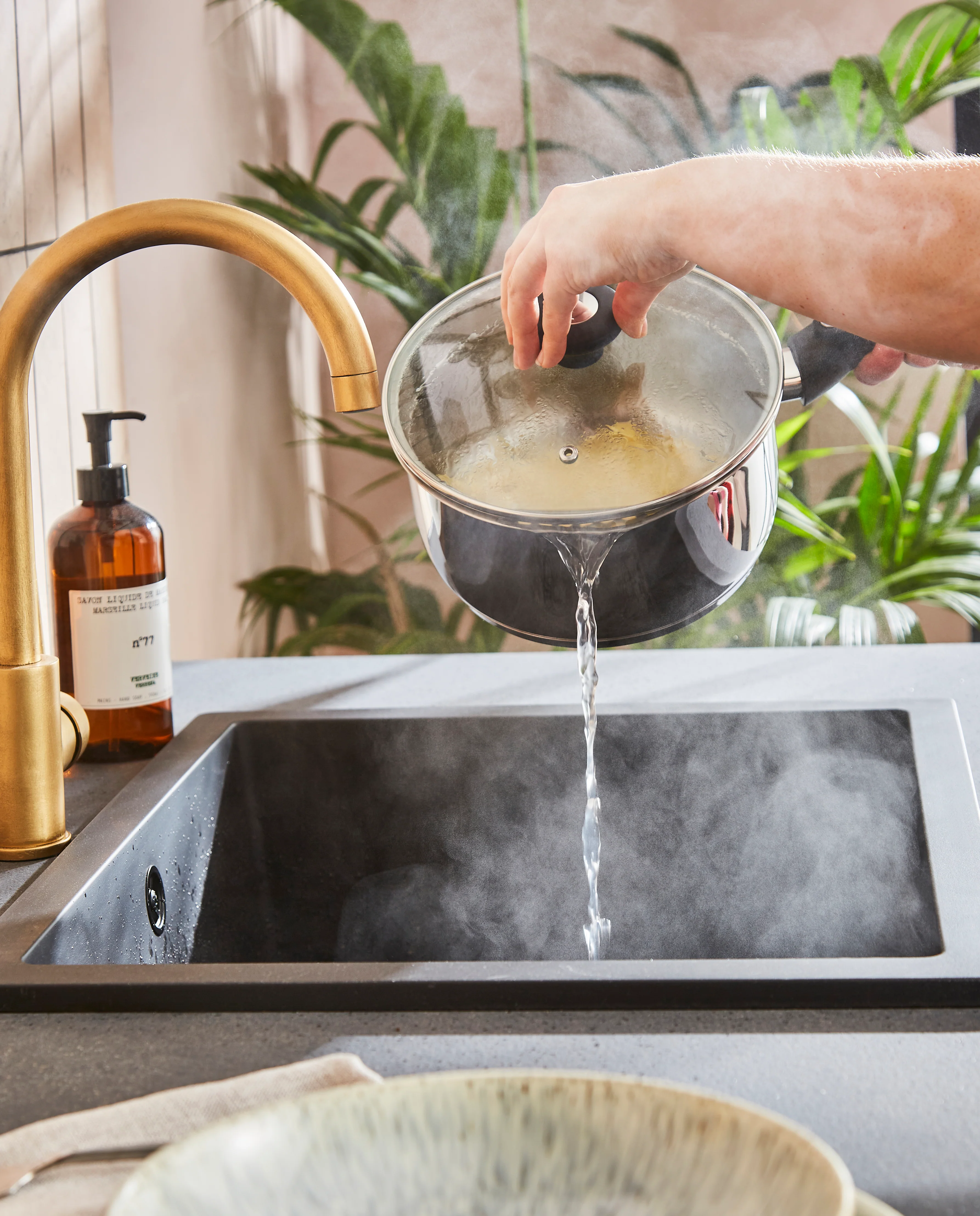 Morphy Richards 5 Piece Pouring Spout Stainless Steel Pan Set - Image 9