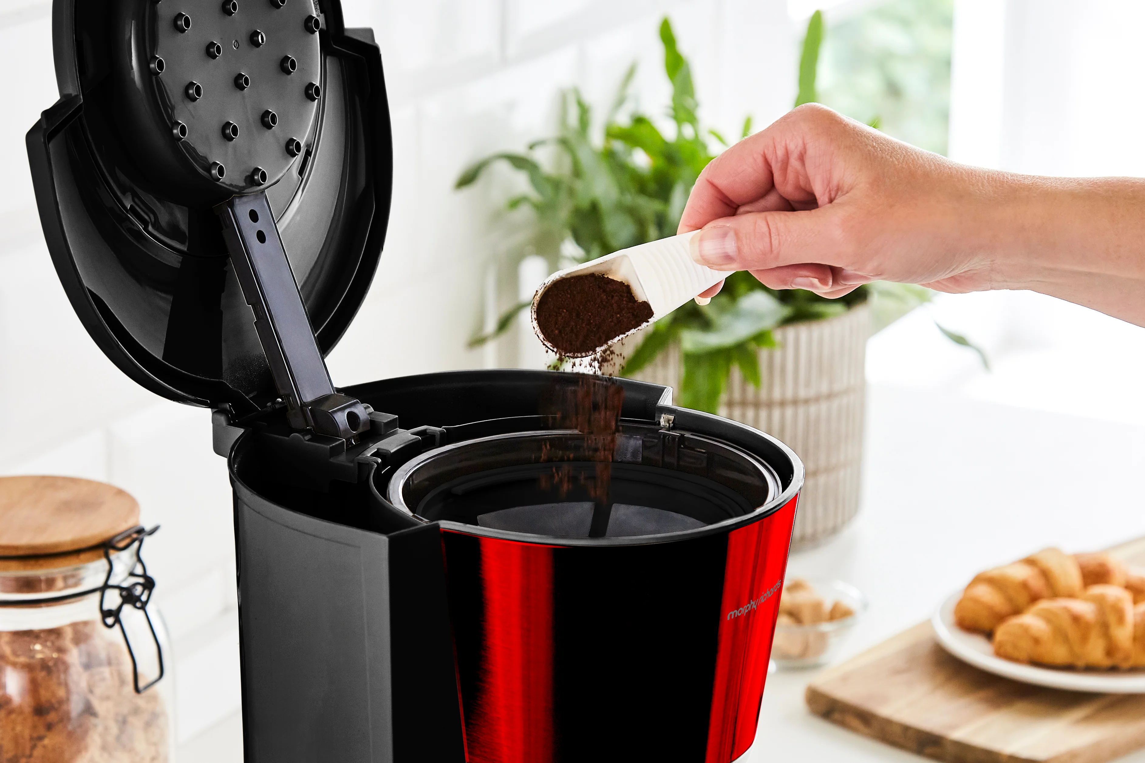 Morphy Richards Equip Filter Coffee Machine Red - Image 10