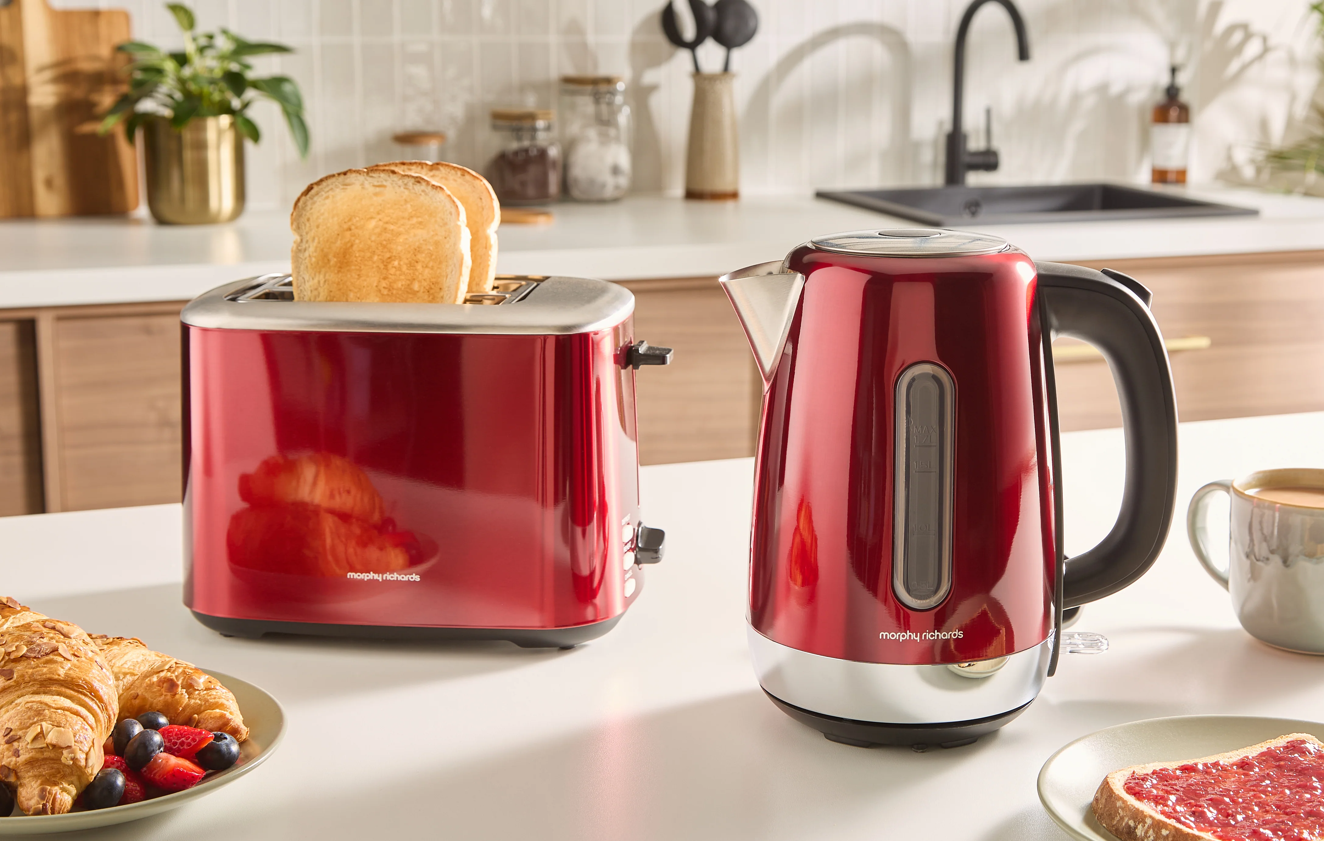 Morphy Richards Equip Morphy Metalic Red Kettle And Toaster Set - Image 10