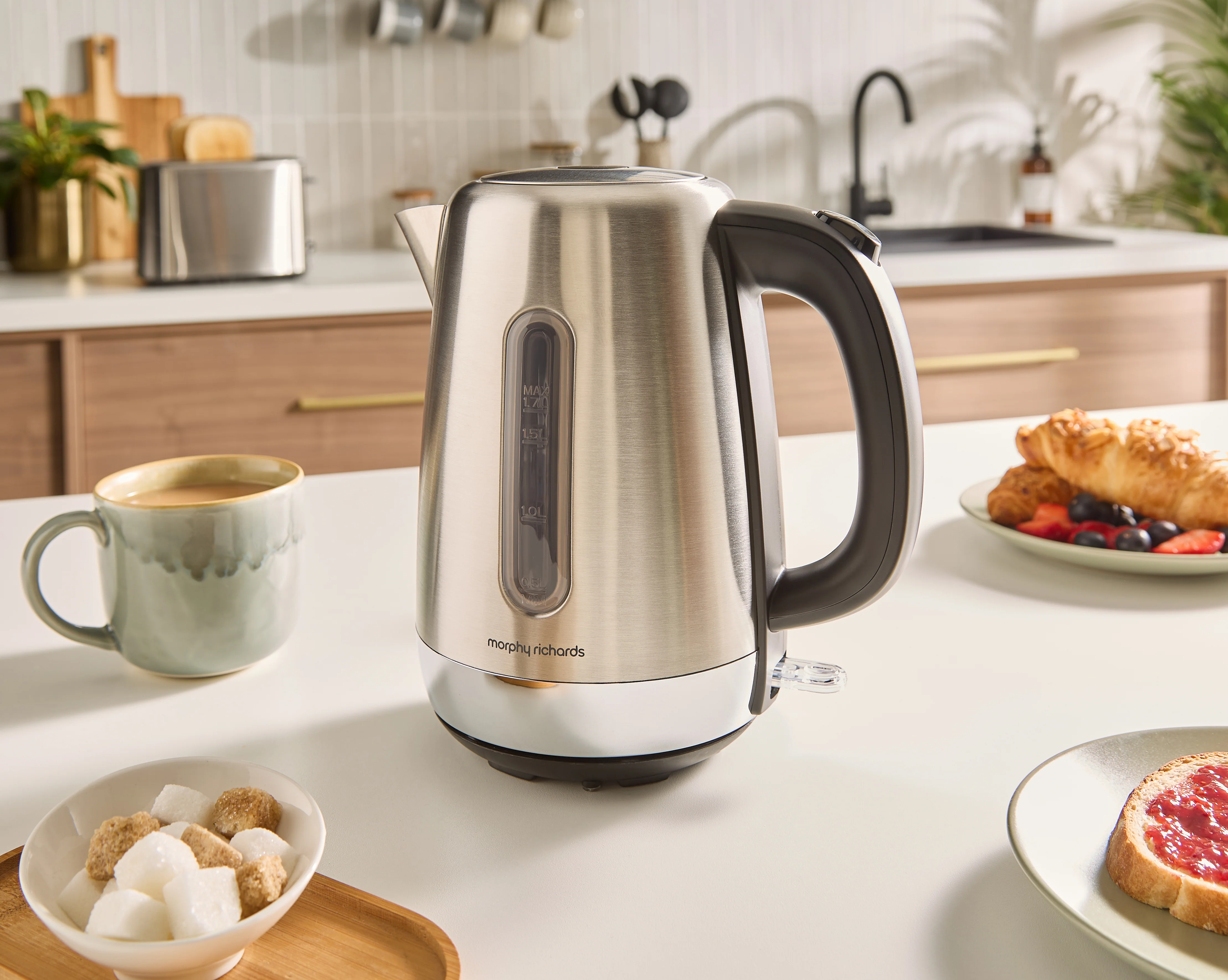 Morphy Richards Equip Morphy Silver Kettle And Toaster Set - Image 9