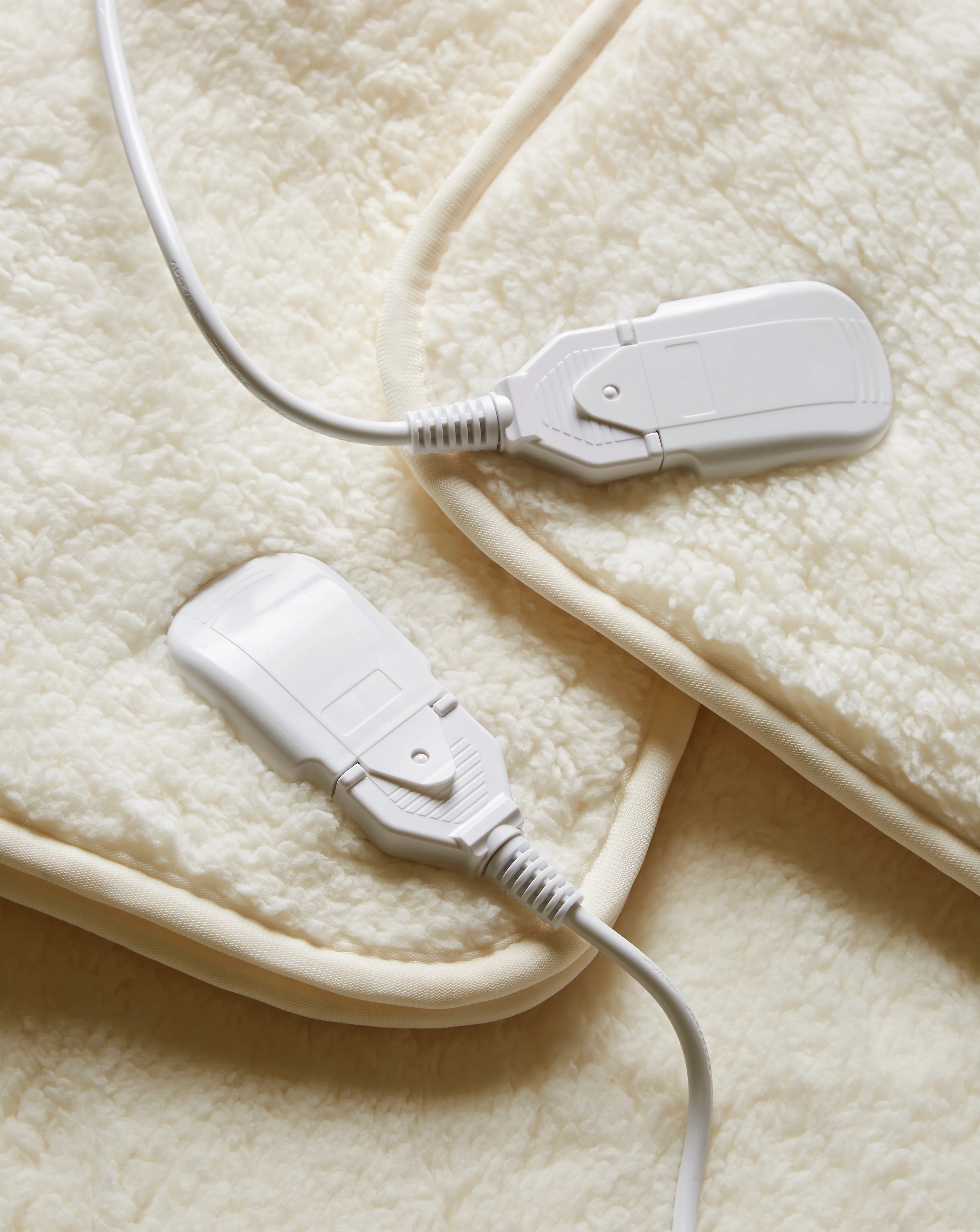Morphy Richards EverCosy Super King Premium Fleece Heated Electric Under Blanket - Image 3