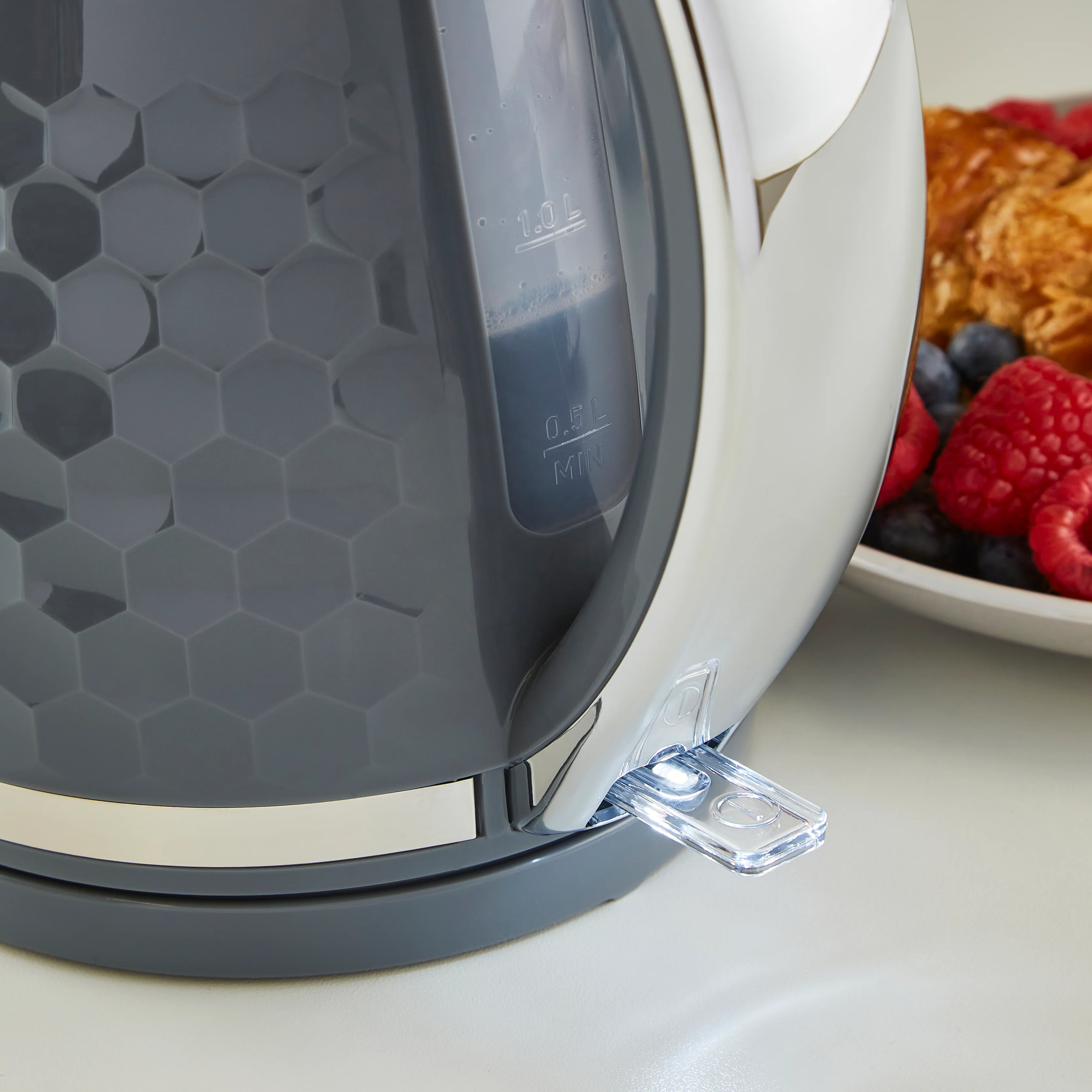 Morphy Richards Hive Grey Kettle and Toaster Set - Image 15