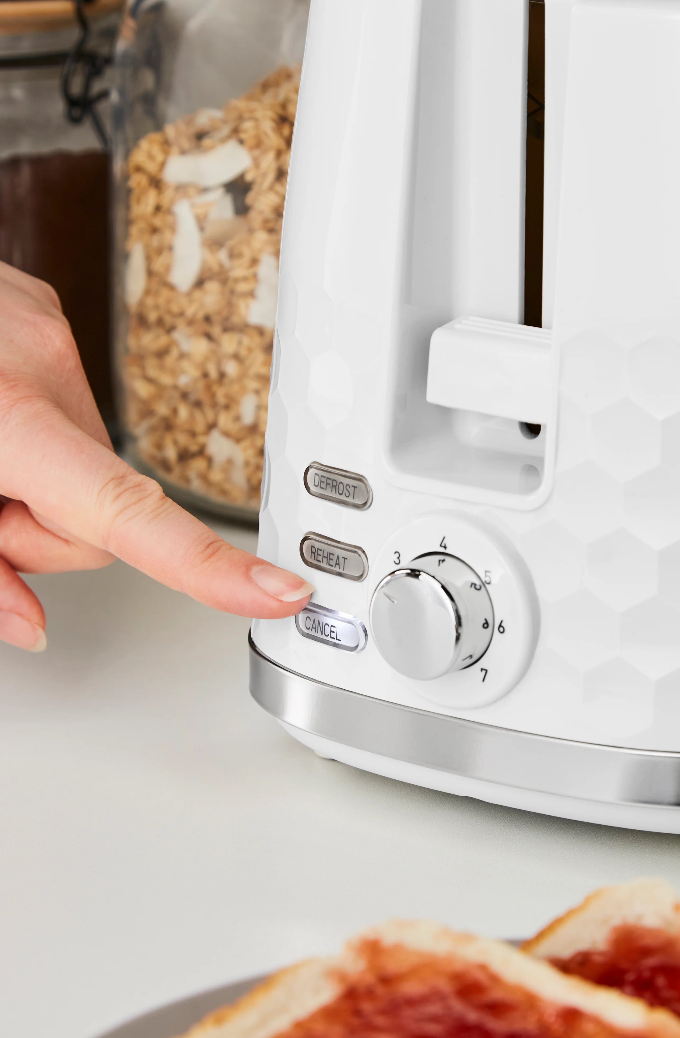Morphy Richards Hive White Kettle and Toaster Set - Image 14
