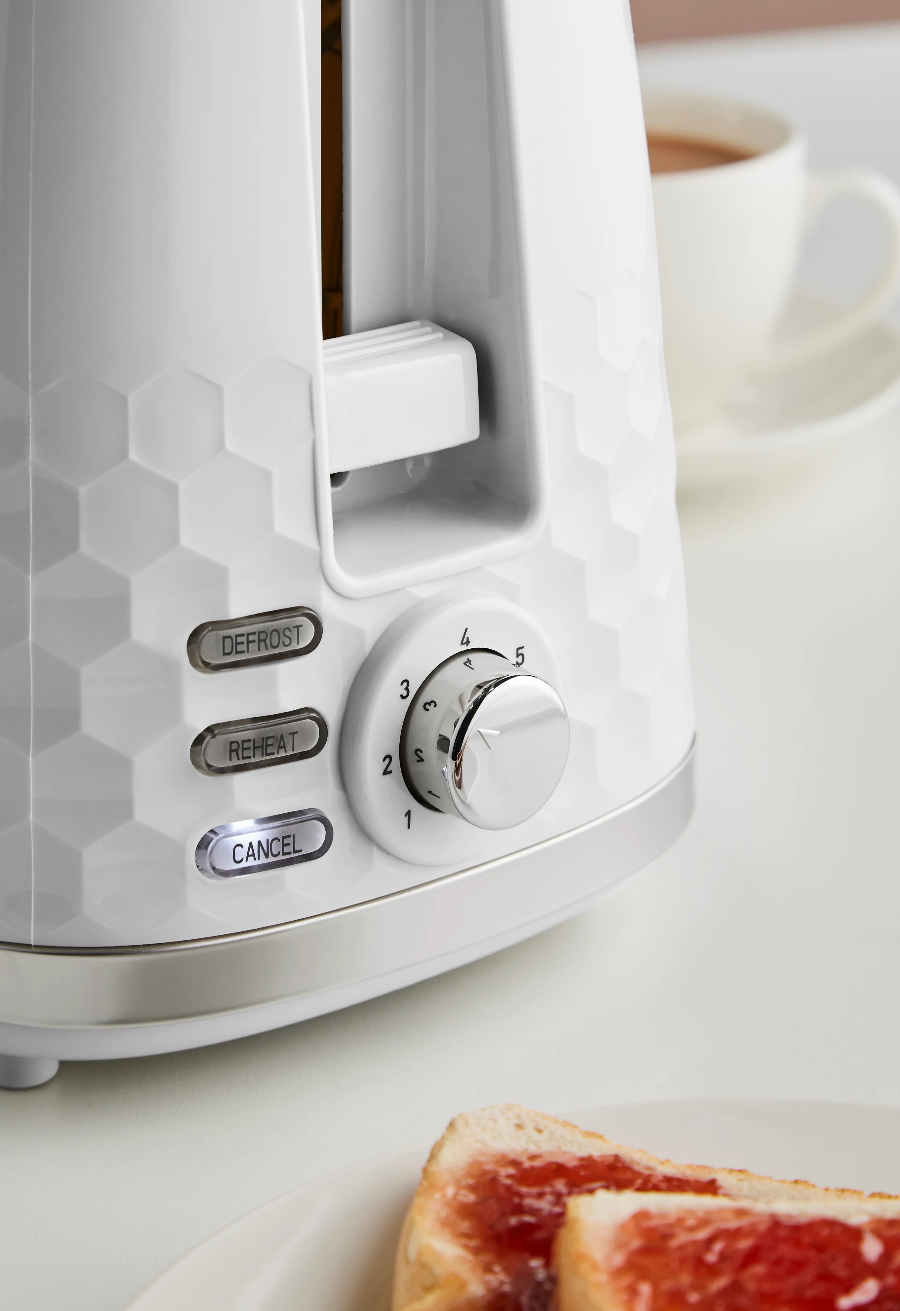 Morphy Richards Hive White Kettle and Toaster Set - Image 15