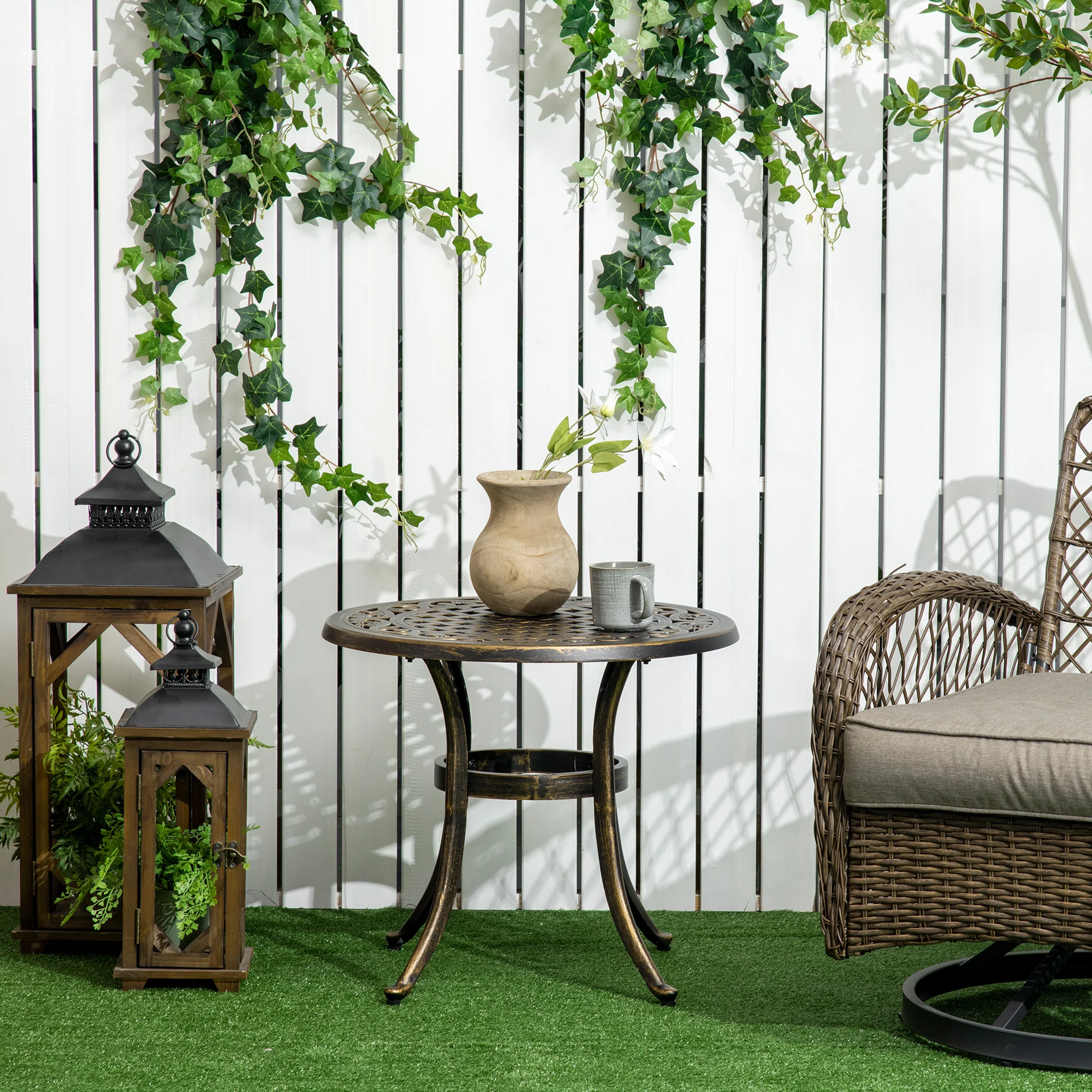 Outsunny 60cm Round Hollow Top Design Side Table With Cast Aluminum Frame - Image 2