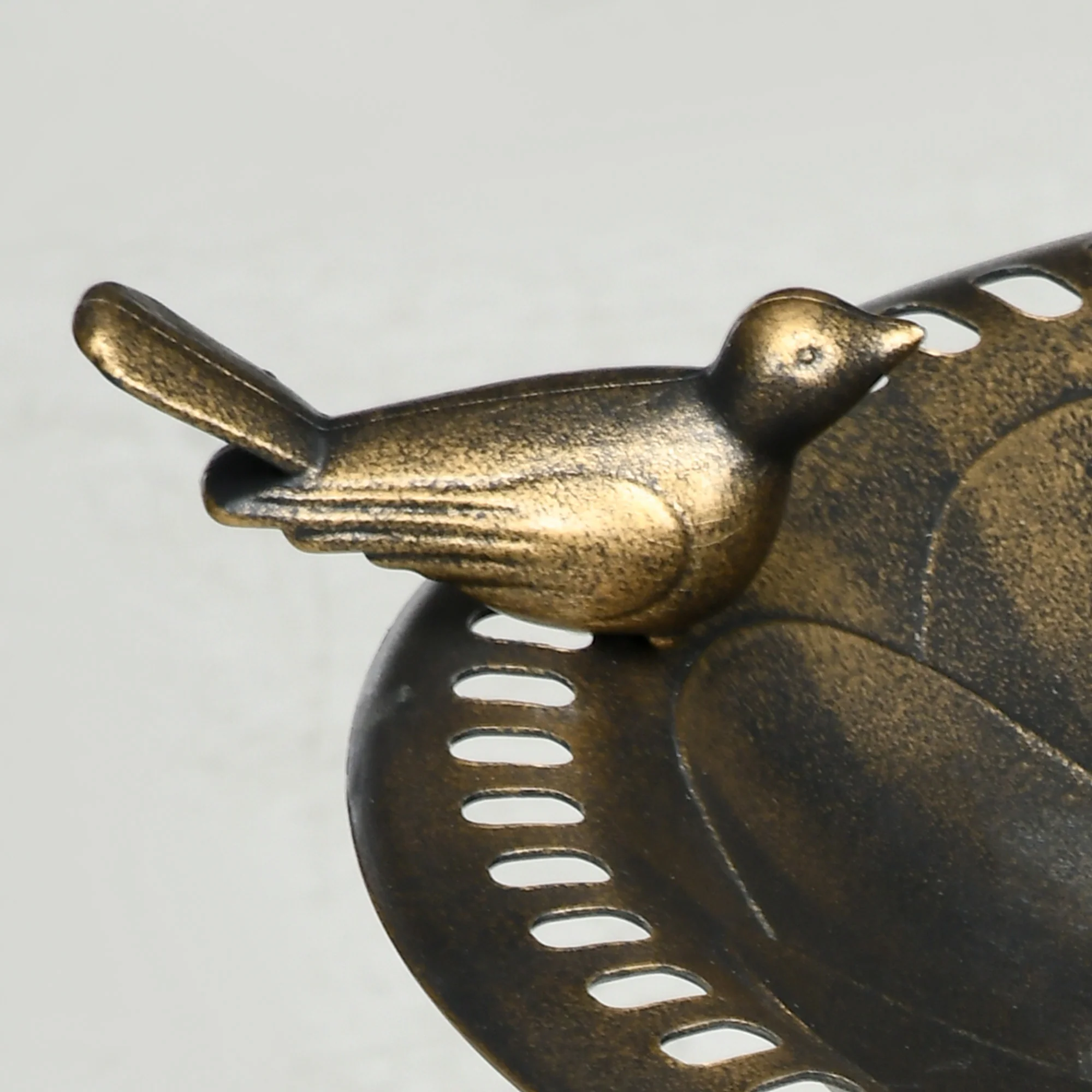 Outsunny 72cm Tall Bird Bath With Bird Decoration For Garden, Bronze Tone - Image 8