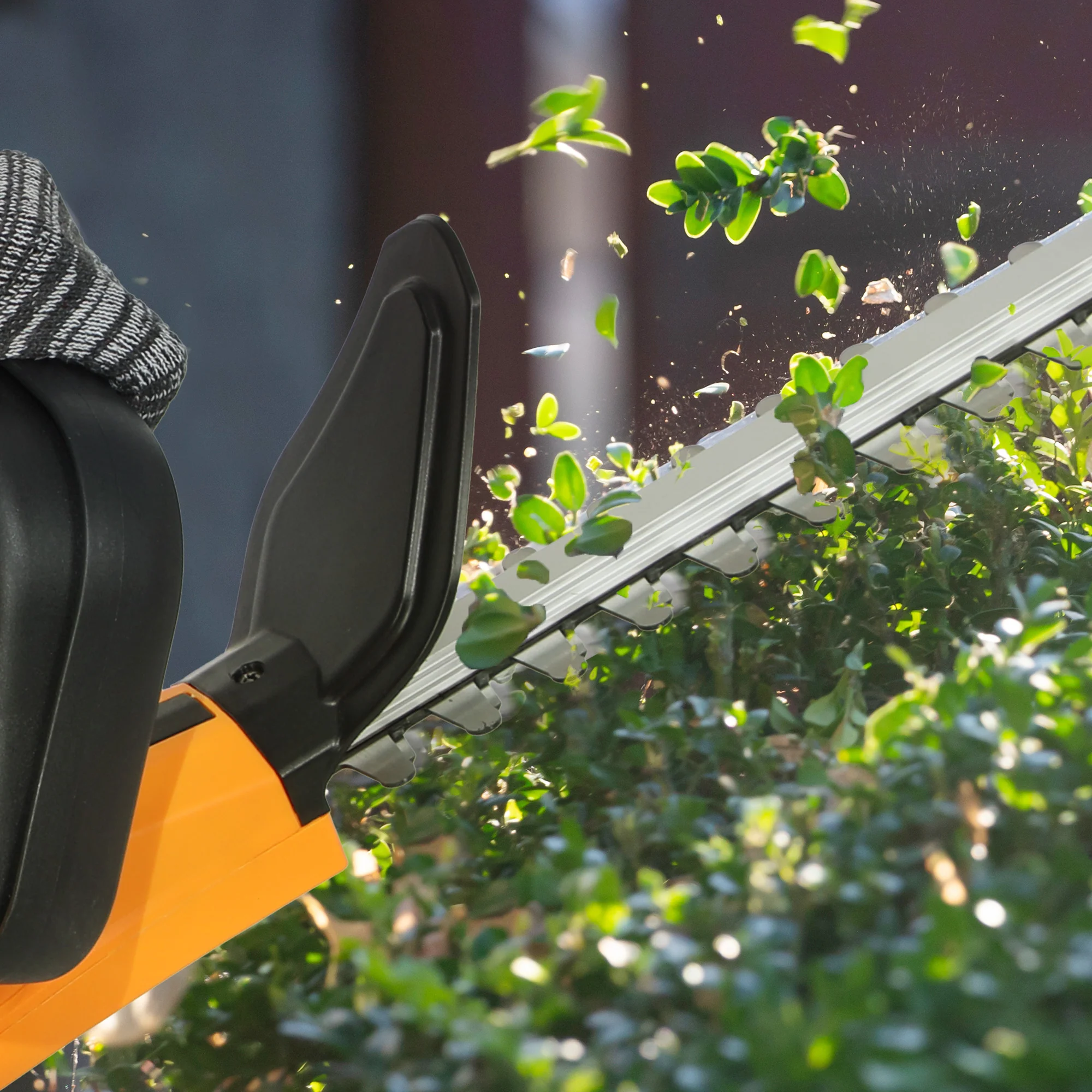 Outsunny Cordless Hedge Trimmer With 51cm Blade, Brushless Motor - Image 17