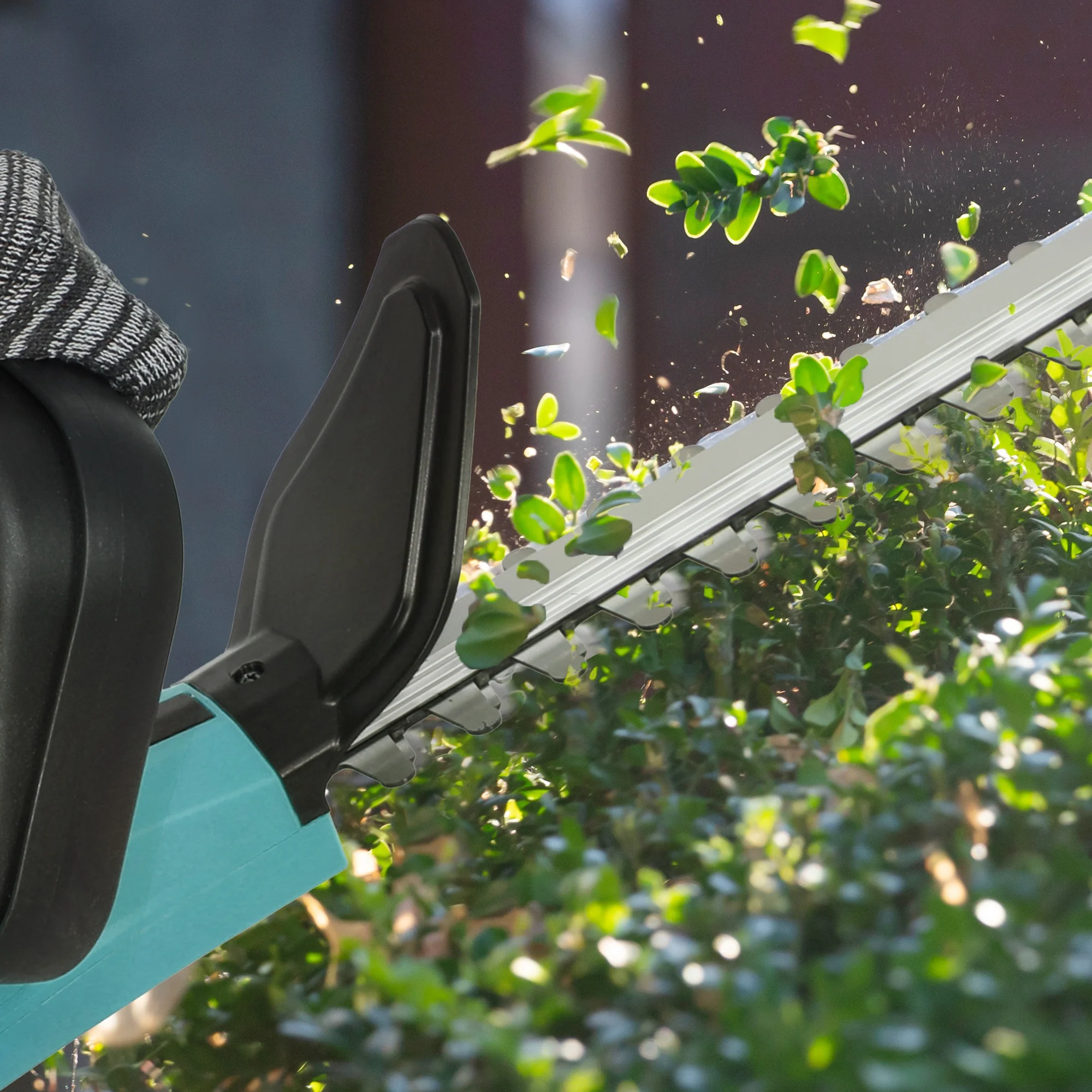 Outsunny Cordless Hedge Trimmer With 51cm Blade, Brushless Motor - Image 8