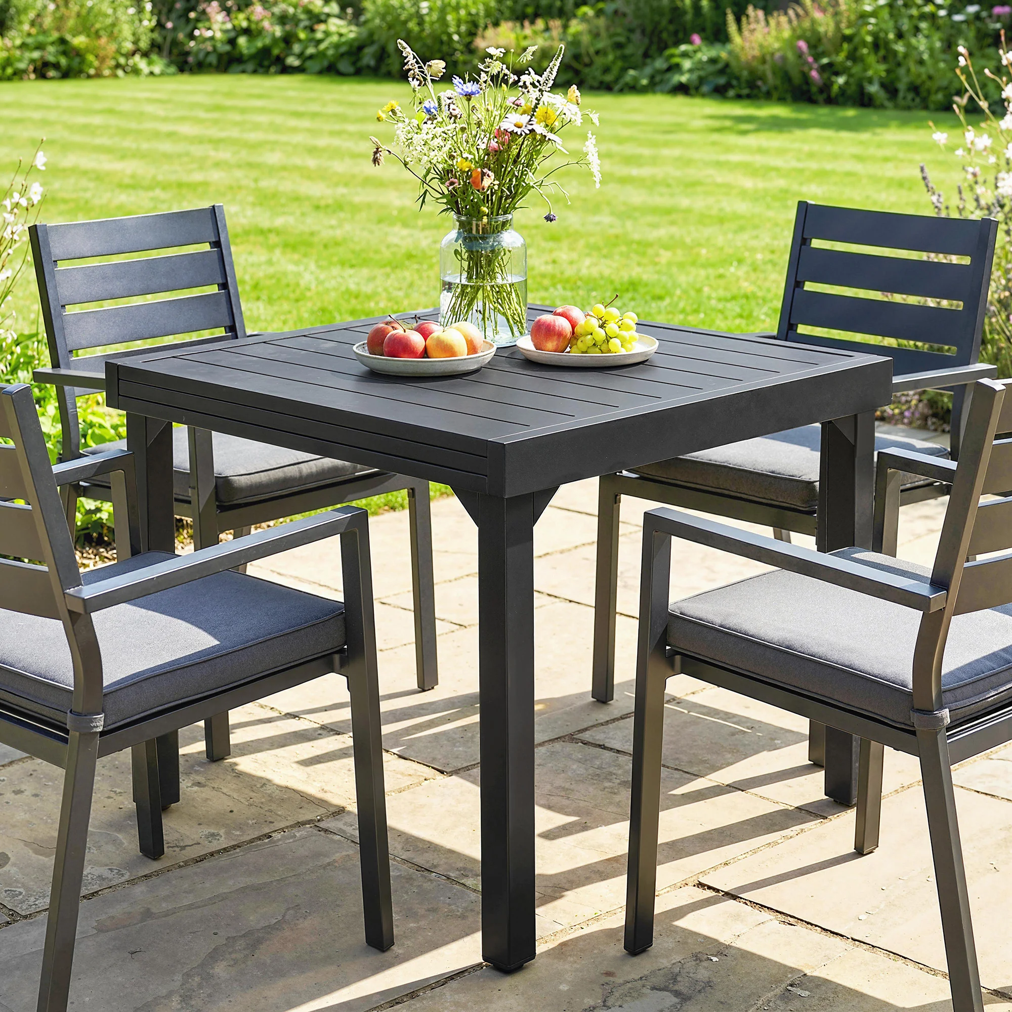 Outsunny Expandable Patio Table For 4-6 People With Slatted Top, Black - Image 8