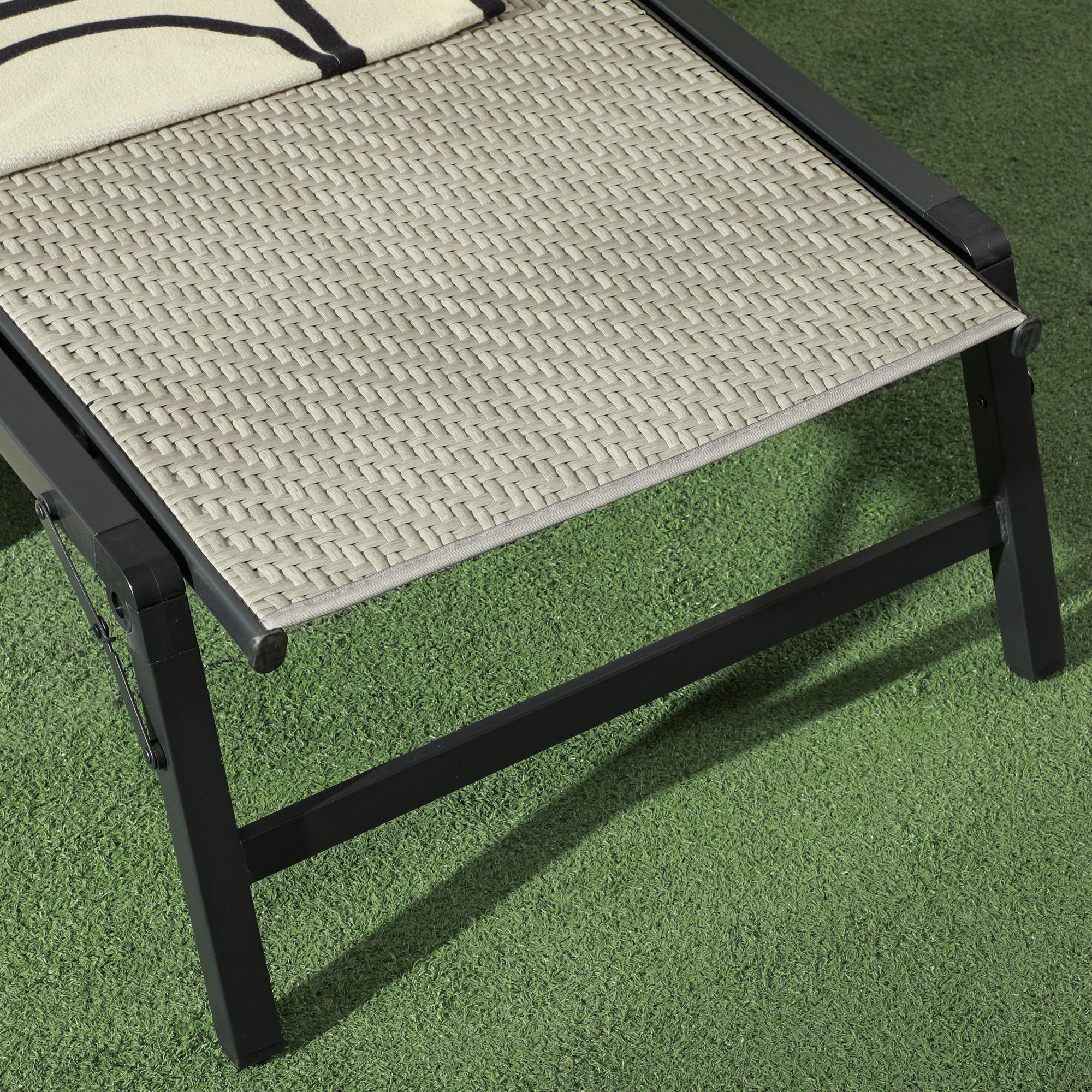 Outsunny Foldable PE Rattan Sun Lounger w/ 5-Level Adjustable Backrest Mix Grey - Image 9