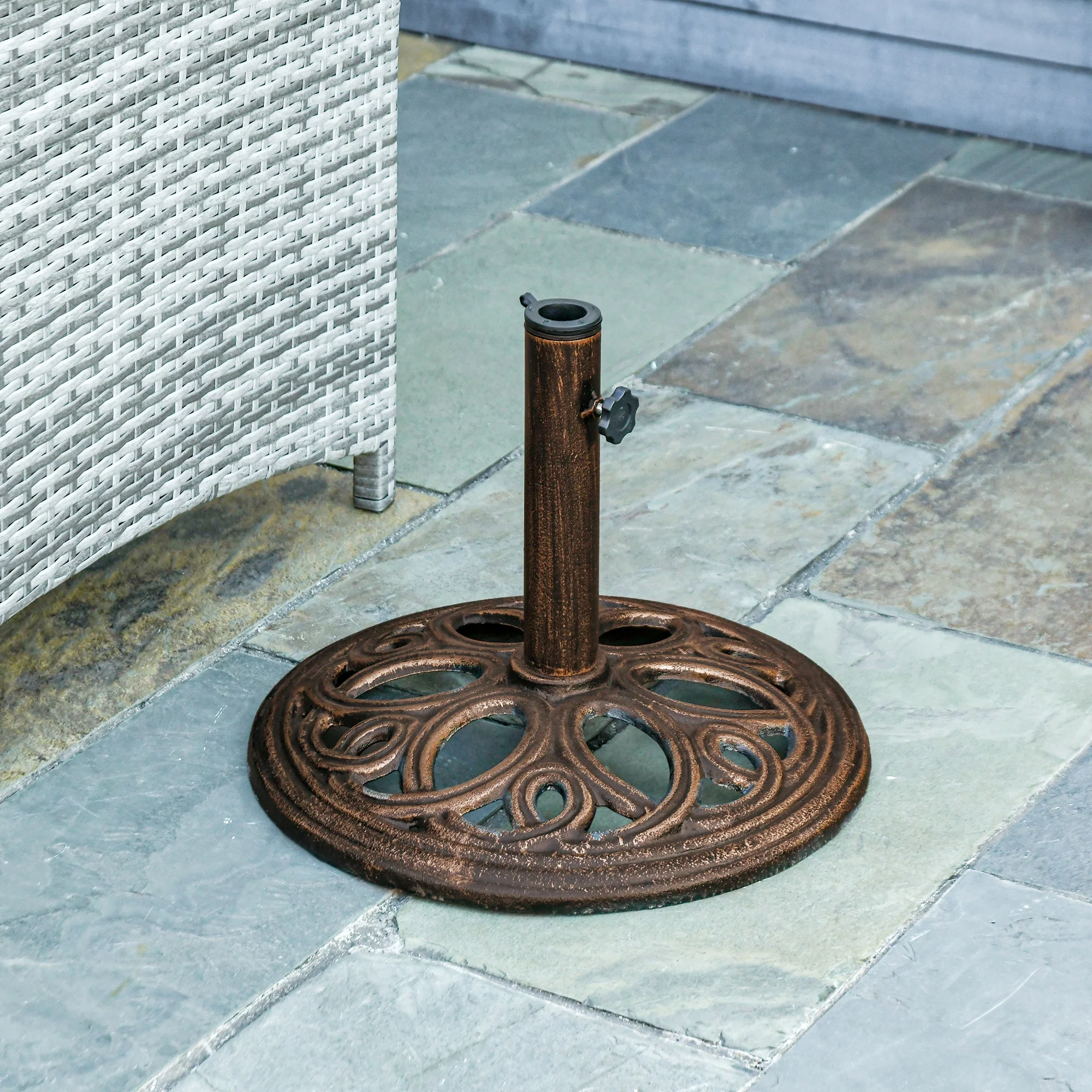 Outsunny Round Patio Umbrella Base Stand, Umbrella Holder, Bronze Tone - Image 9