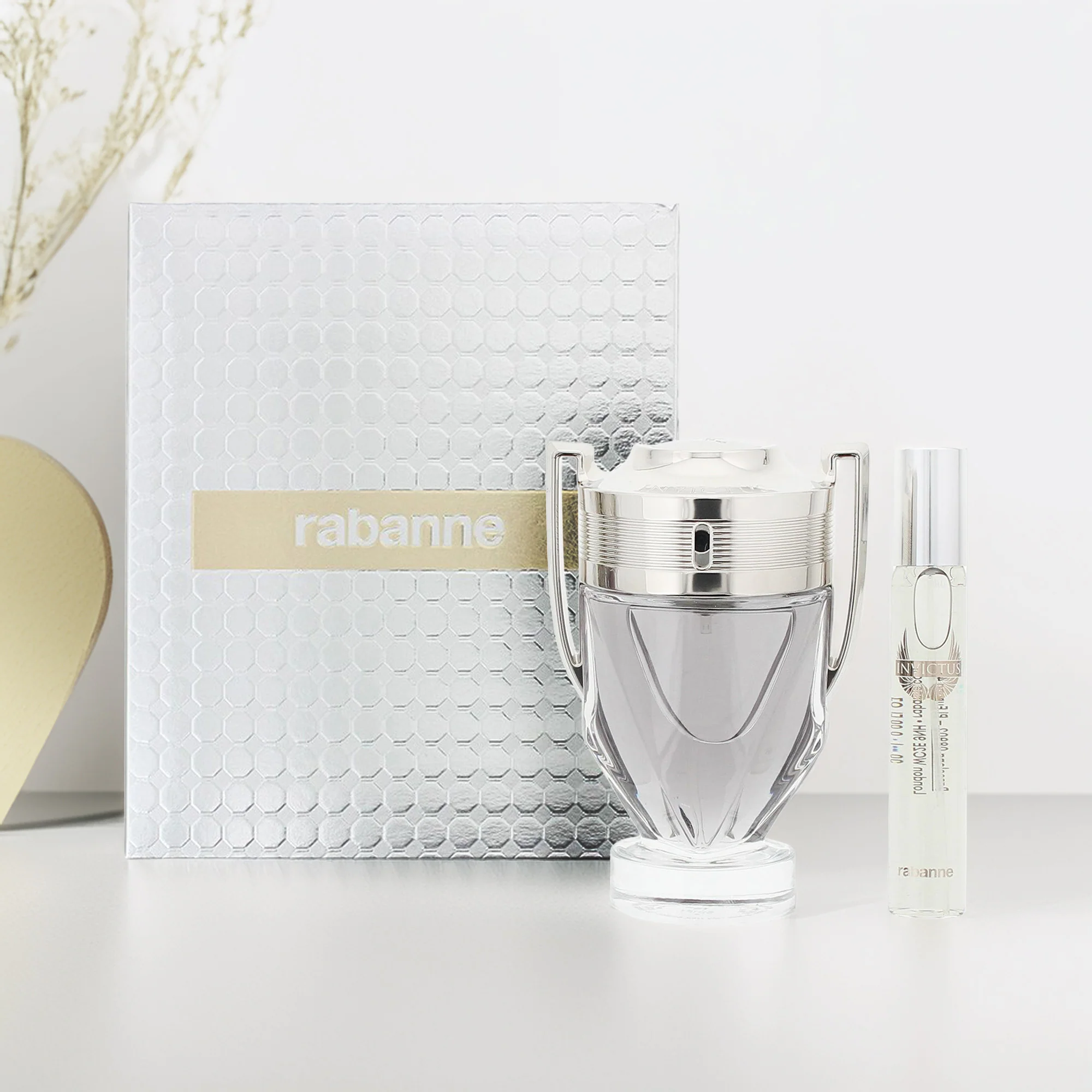 Paco Rabanne Invictus 2 Piece Gift Set: Eau De Toilette 100ml - Eau De Toilette 20ml Travel-sized - Image 3
