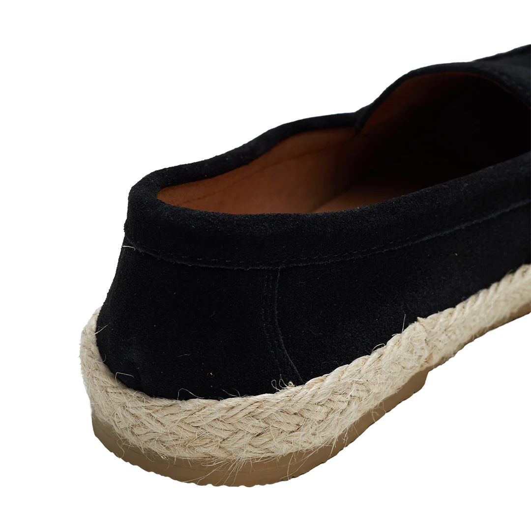 Pair of Fashion Slip-on Loafers - Image 7