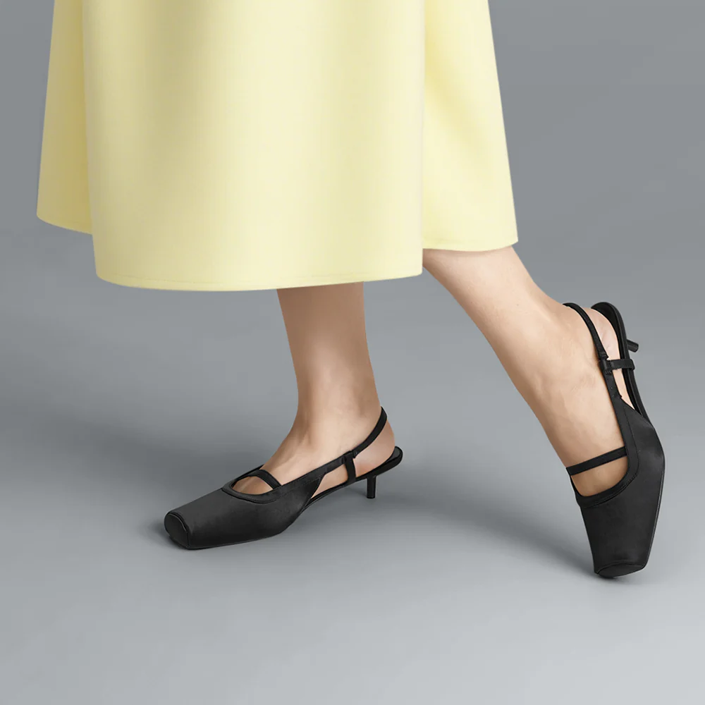 Pair Of Solid Slingback Pumps Low Heels -Black - Image 2