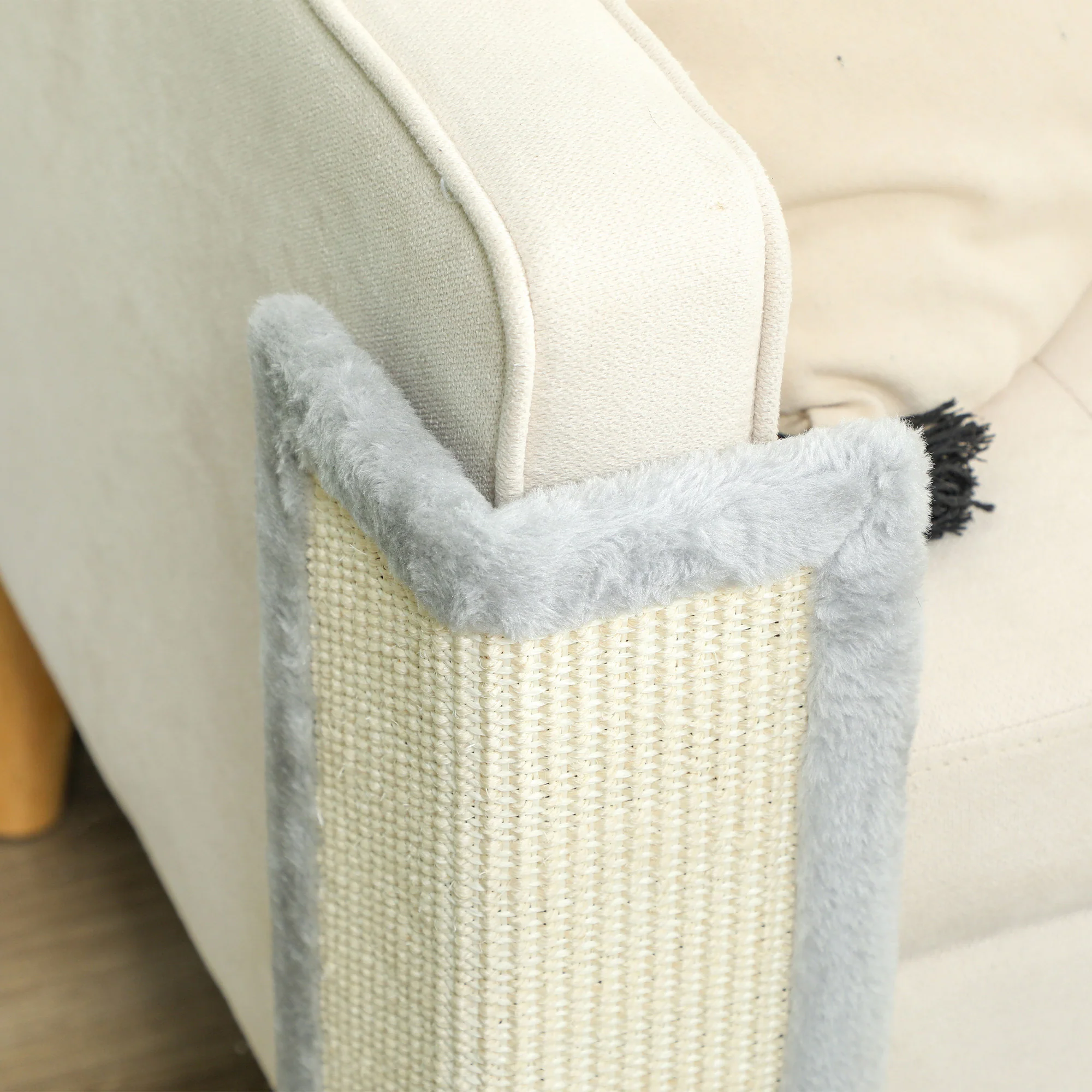 PawHut 56cm Corner Cat Scratching Post with Sisal Scratching Pad, Grey - Image 7