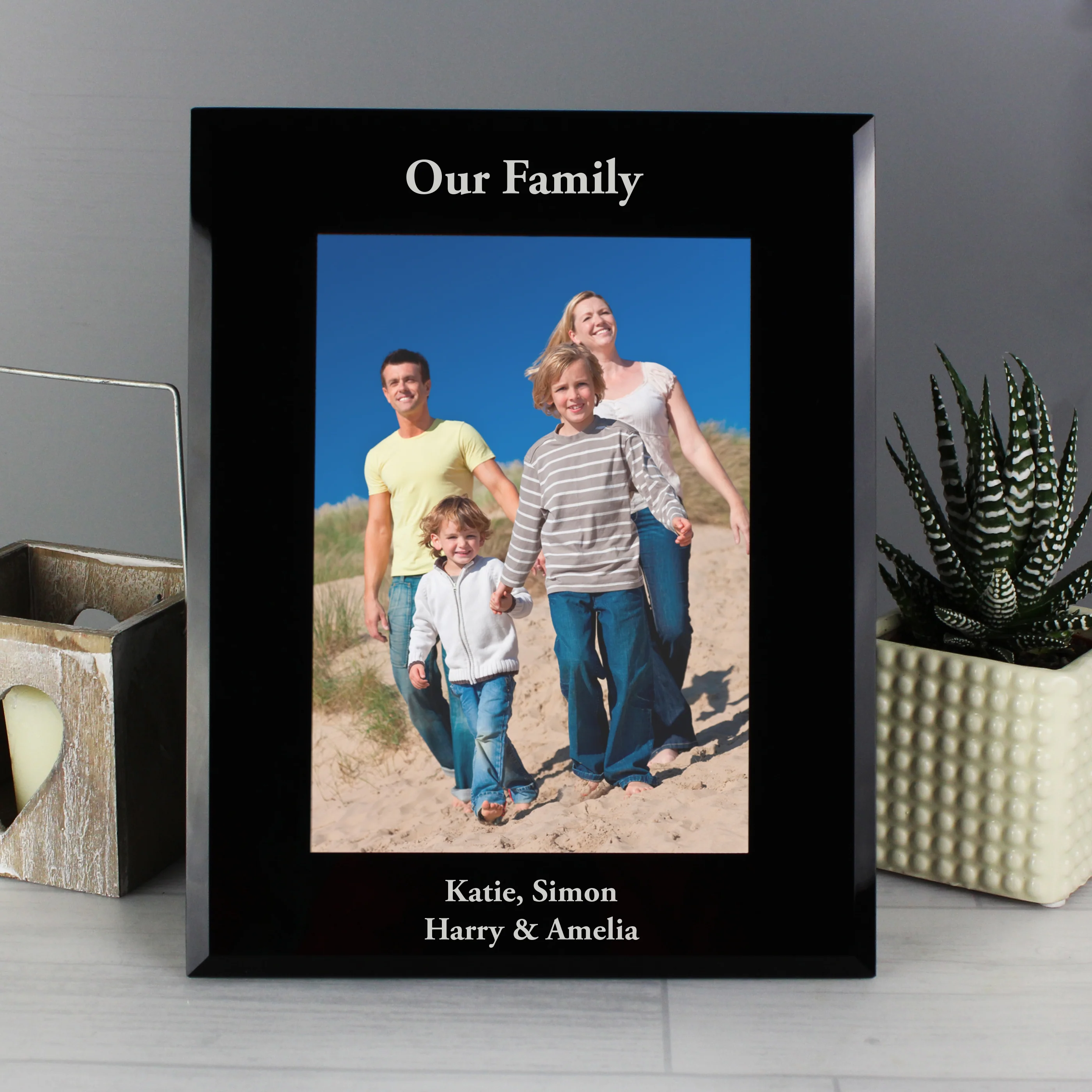 Personalised 5x7 Black Glass Photo Frame - Image 2