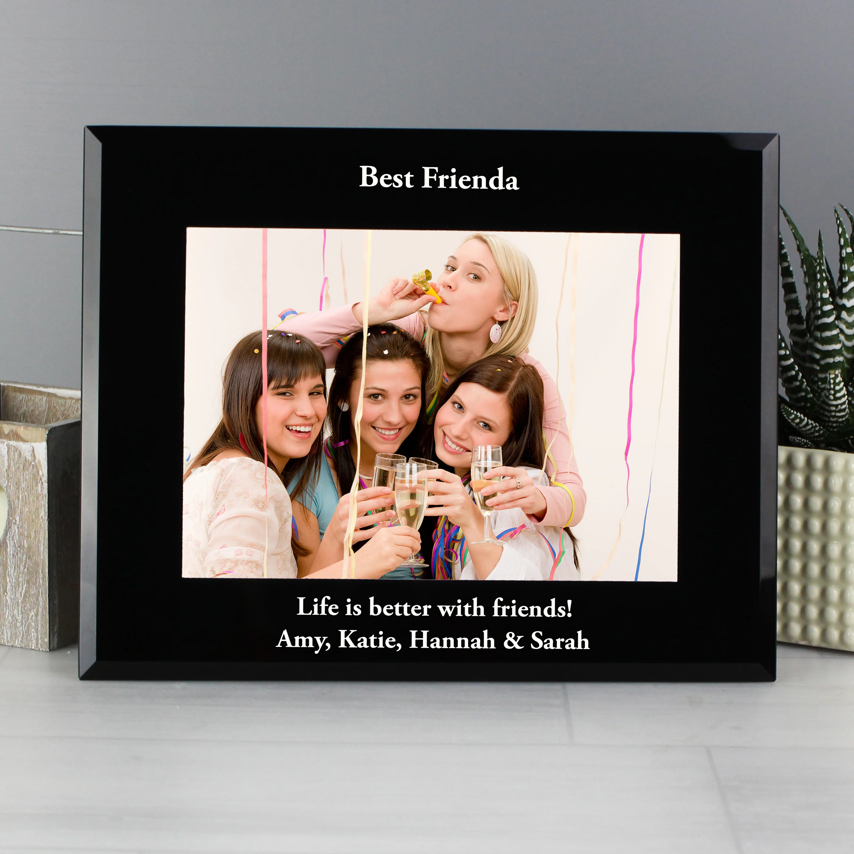 Personalised 5x7 Landscape Black Glass Photo Frame - Image 4