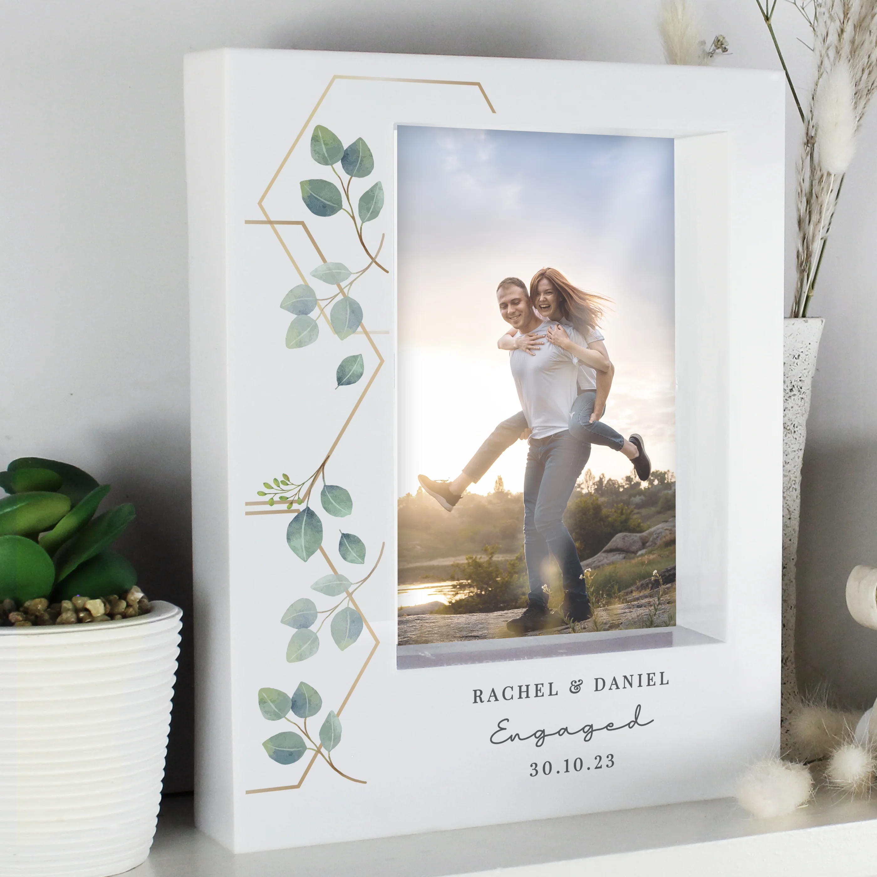 Personalised Botanical 6x4 Box Photo Frame - Image 4