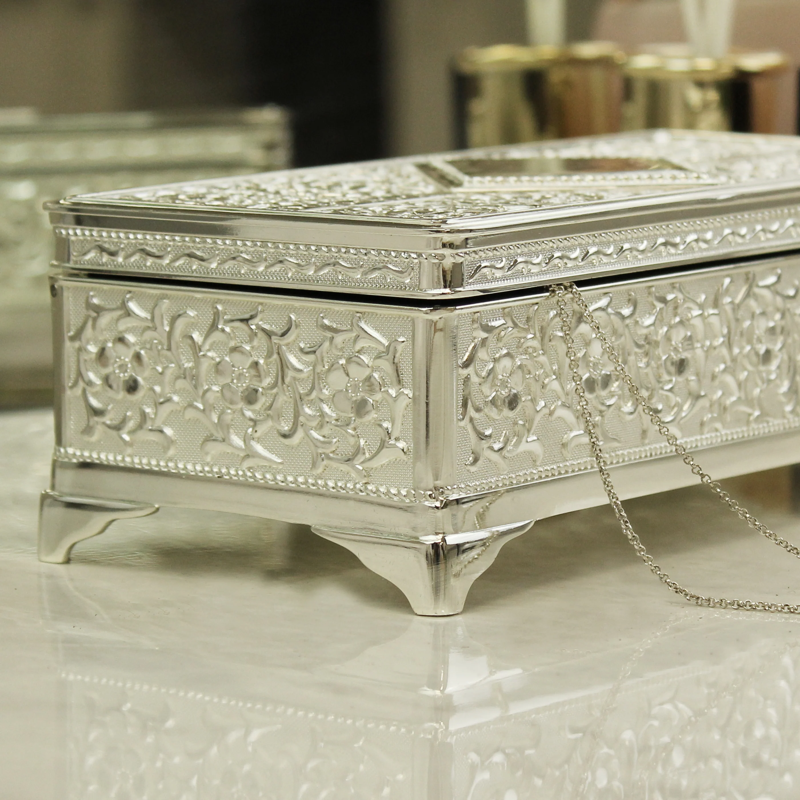 Personalised Classic Antique Silver Plated Jewellery Box - Image 4
