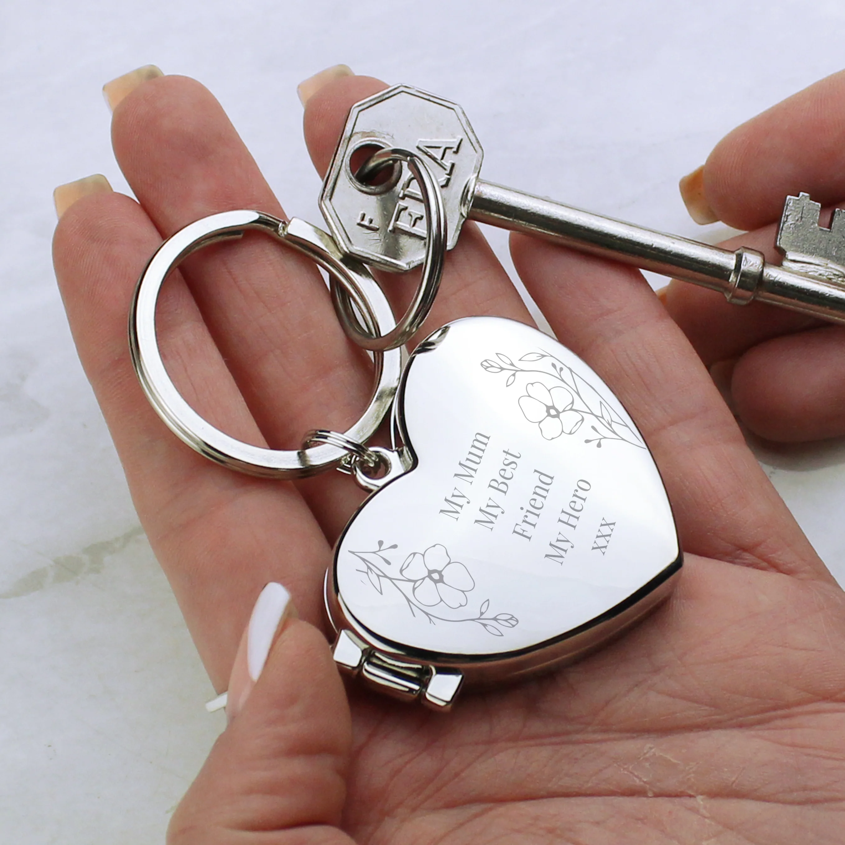 Personalised Floral Heart Photo Frame Keyring - Image 3