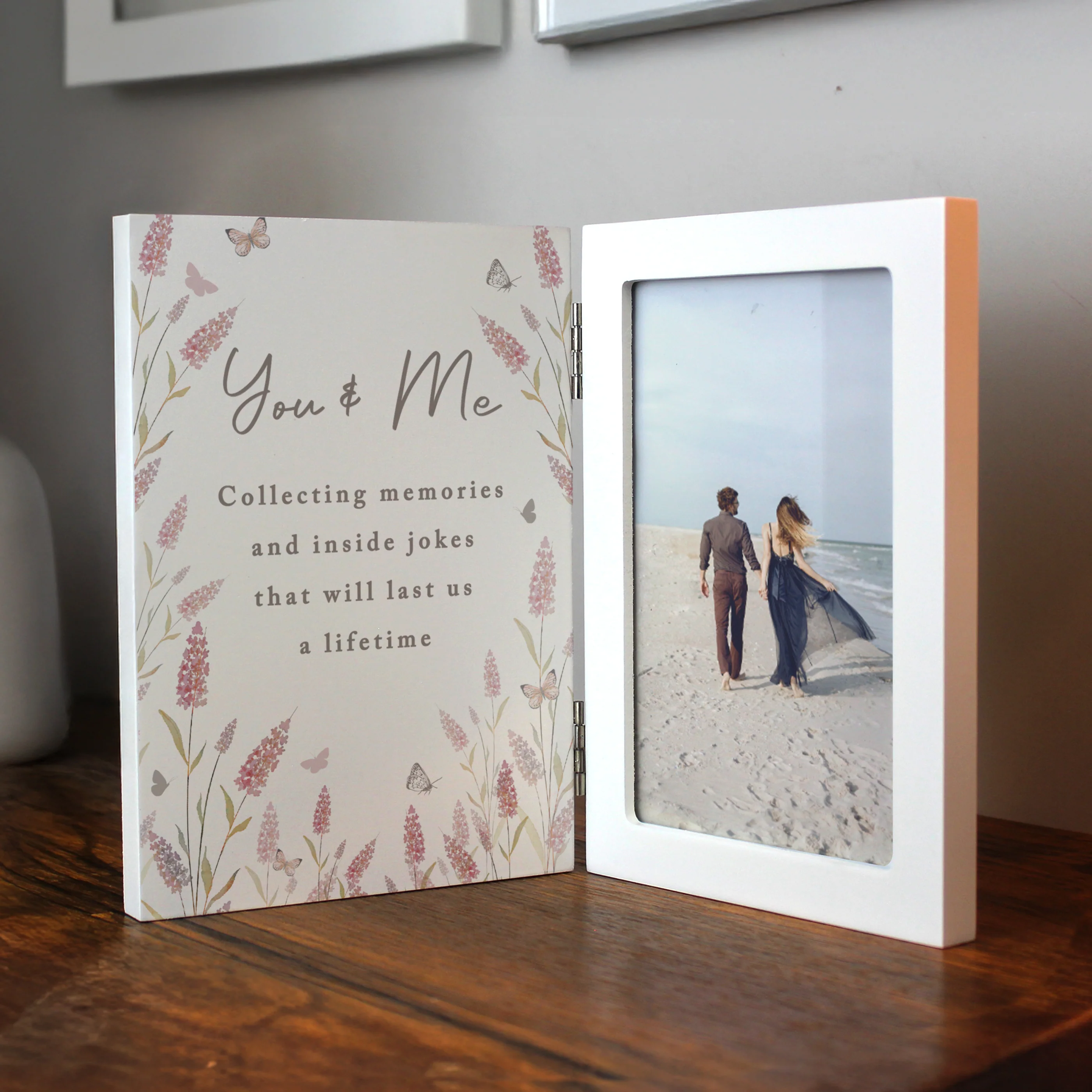Personalised Floral Wooden Hinged 6x4 Photo Frame - Image 3