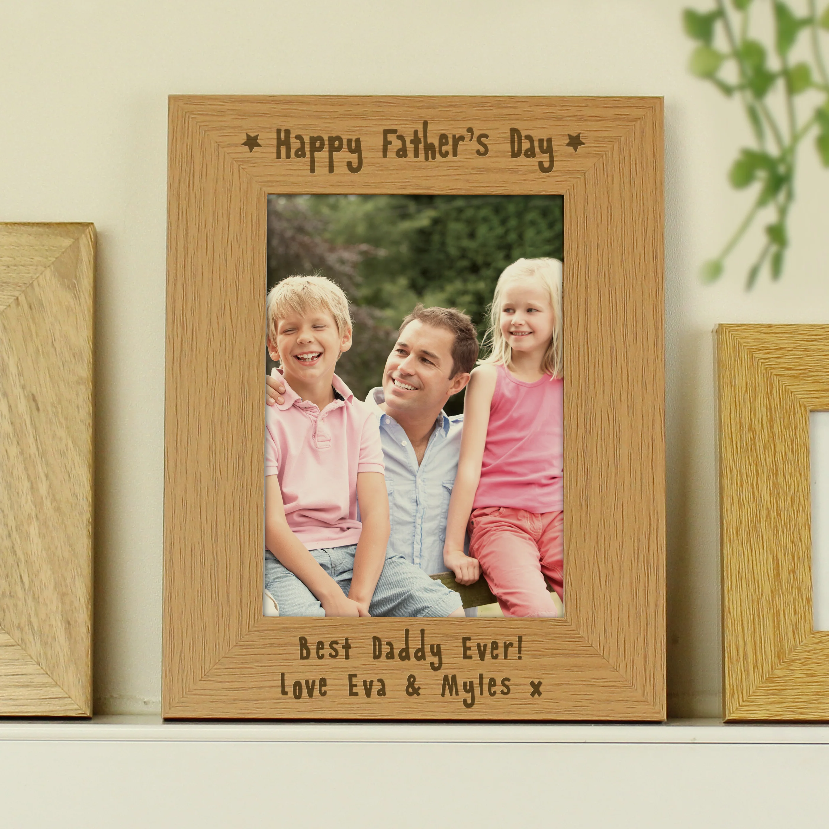 Personalised Happy Father's Day 5x7 Oak Finish Photo Frame - Image 2