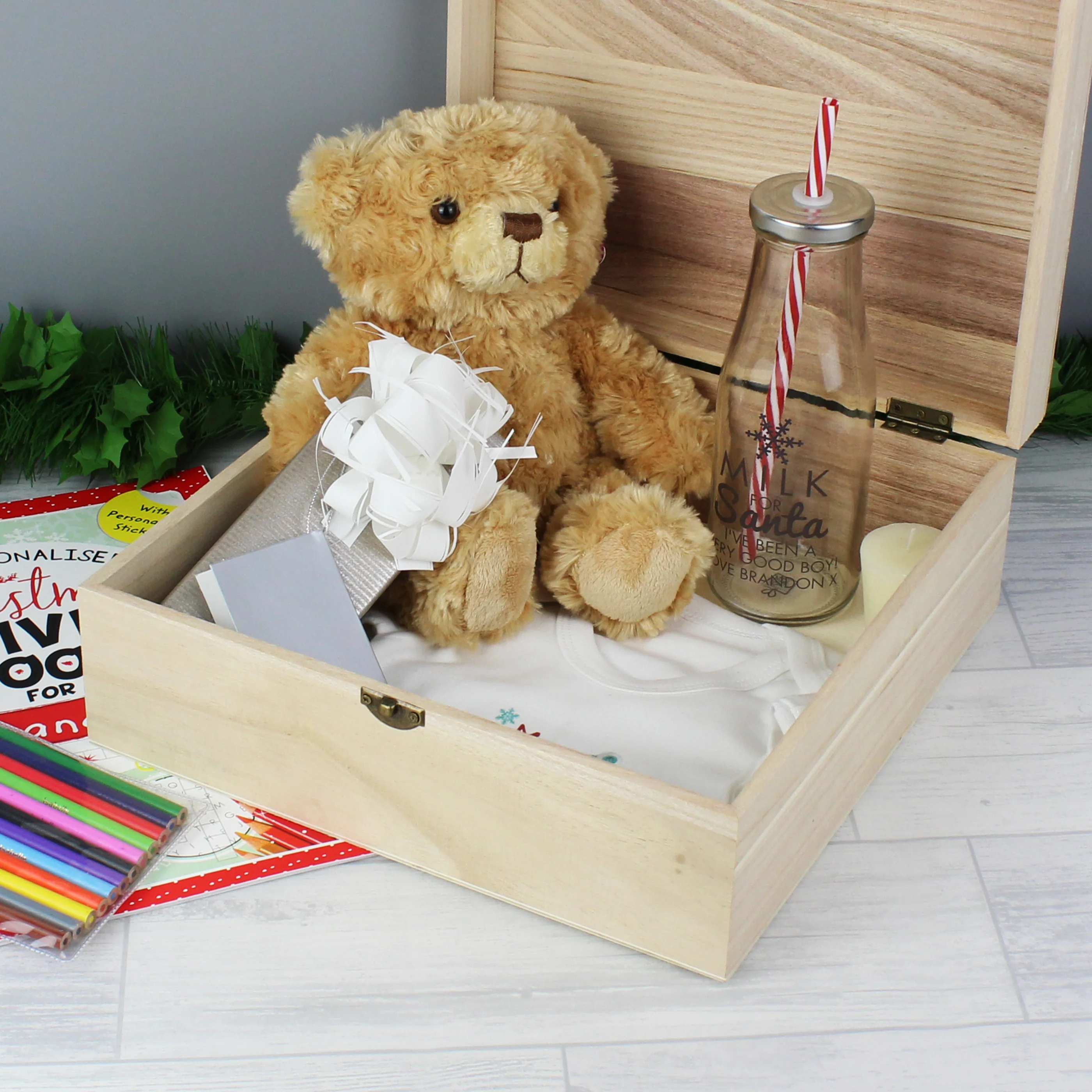 Personalised Hessian Friends Large Wooden Keepsake Box - Image 6