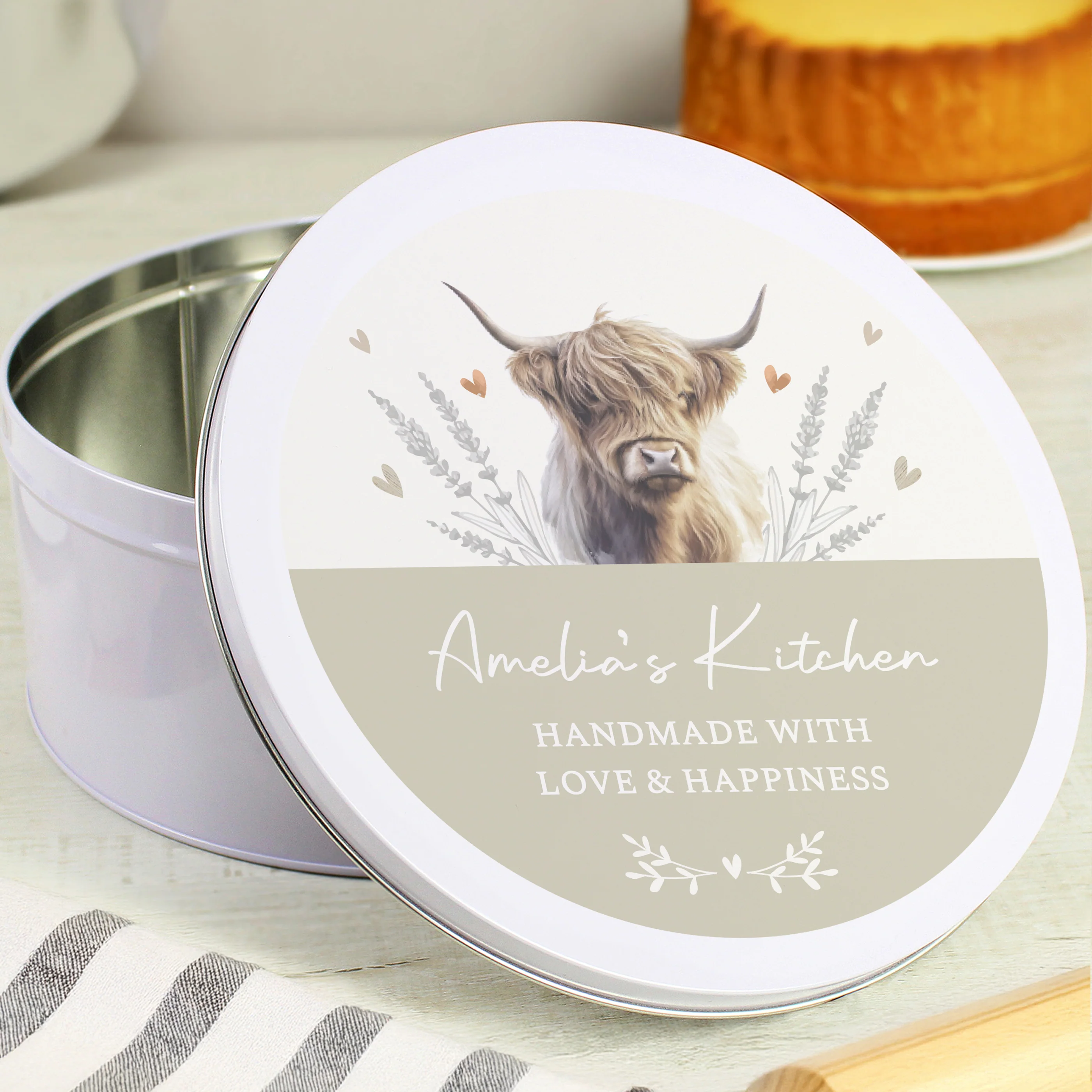 Personalised Highland Cow Cake Tin - Image 2