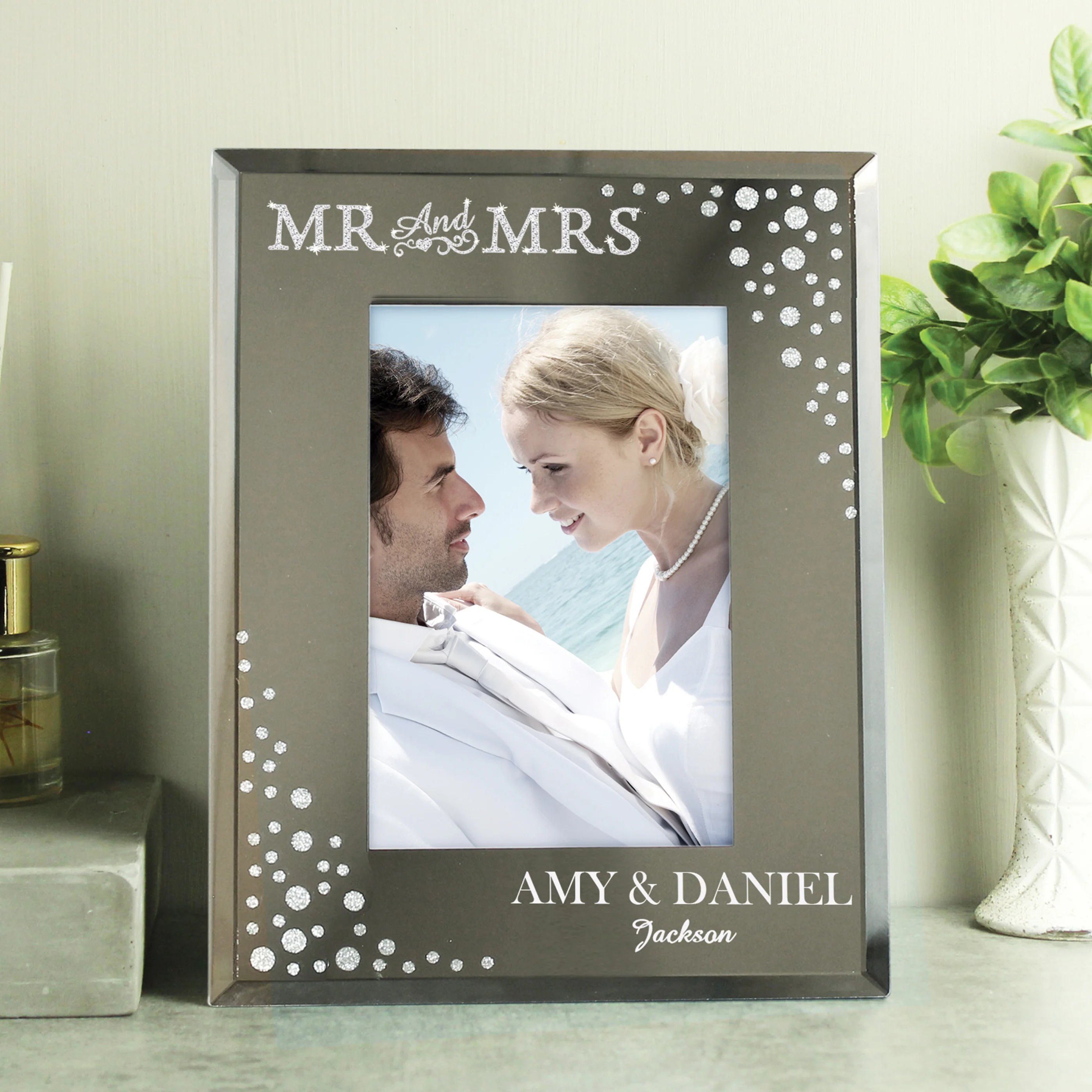 Personalised Mr and Mrs 6x4 Diamante Glass Photo Frame - Image 3